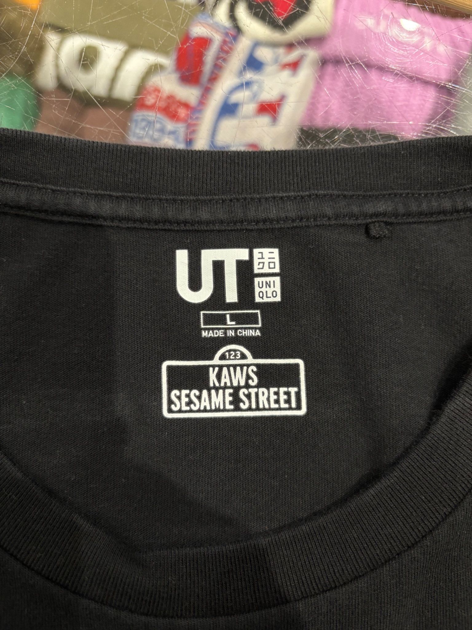 Kaws KAWS x Uniqlo x Sesame Street XX Pocket Tee Black Size US L / EU 52-54 / 3 - 3 Thumbnail