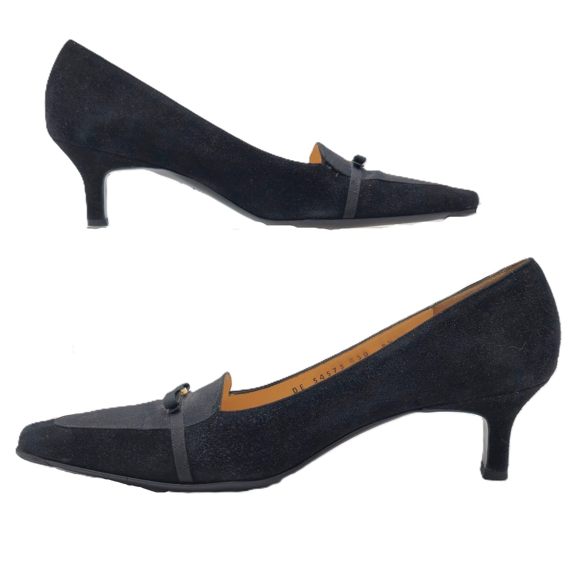 Salvatore Ferragamo Vintage Salvatore Ferragamo Italy Black Suede Pump Women 8.5 Size US 8.5 / IT 38.5 - 8 Thumbnail