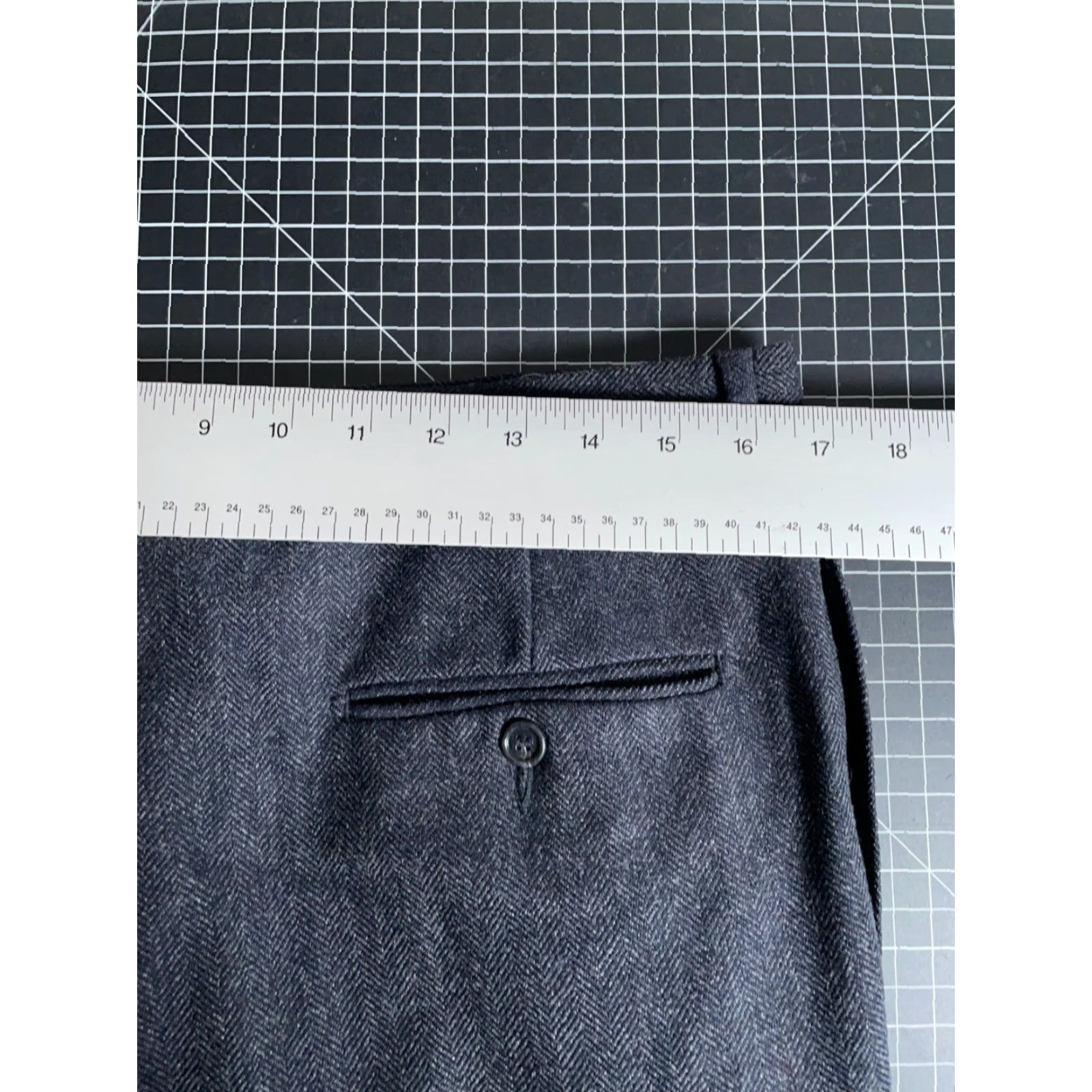 Vintage Wool Herringbone Pleated Trousers Men's 33 x 30 Dark Gray Pants Zip Fly Size US 33 - 5 Thumbnail