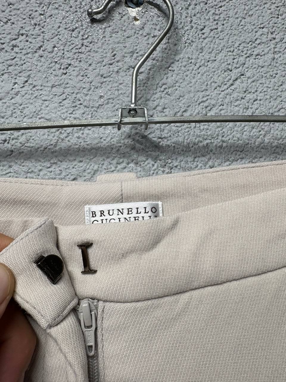 Brunello Cucinelli Brunello Cucinelli womens wool pants biege size US 6 / M Size 28" / US 6 / IT 42 - 3 Thumbnail