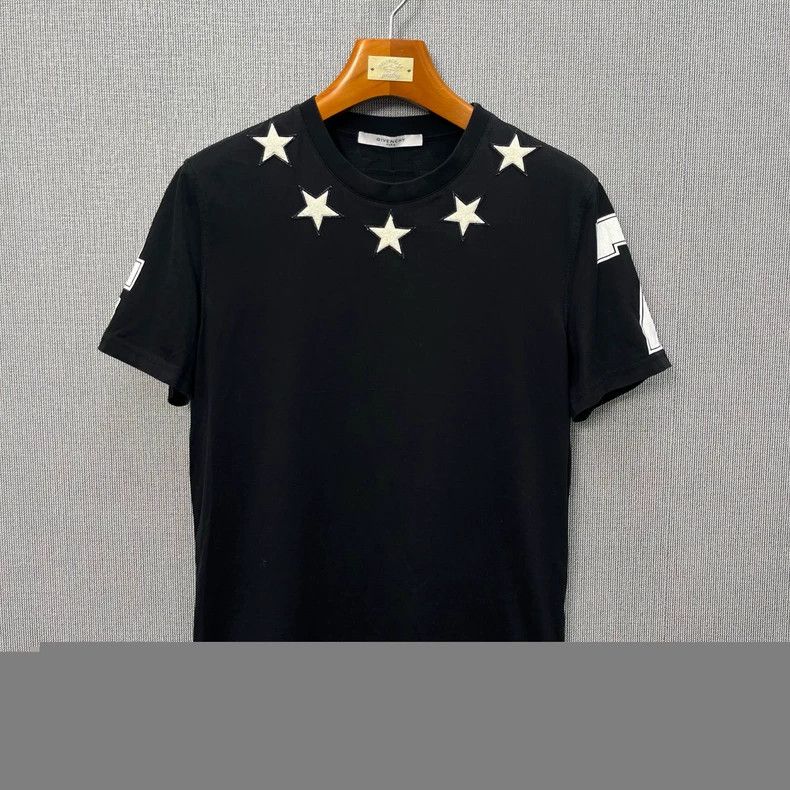 Givenchy Givenchy Washed Distressed Star Short Sleeve Black T-Shirt Size US L / EU 52-54 / 3 - 1 Thumbnail