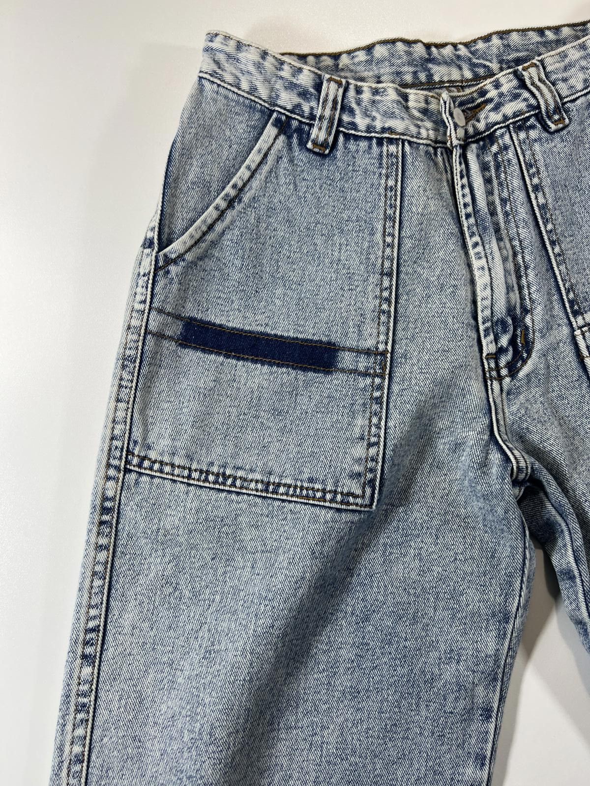 The Unbranded Brand Wide Leg Light Wash Denim Jeans with Patch Pockets Size 28" / US 6 / IT 42 - 3 Thumbnail