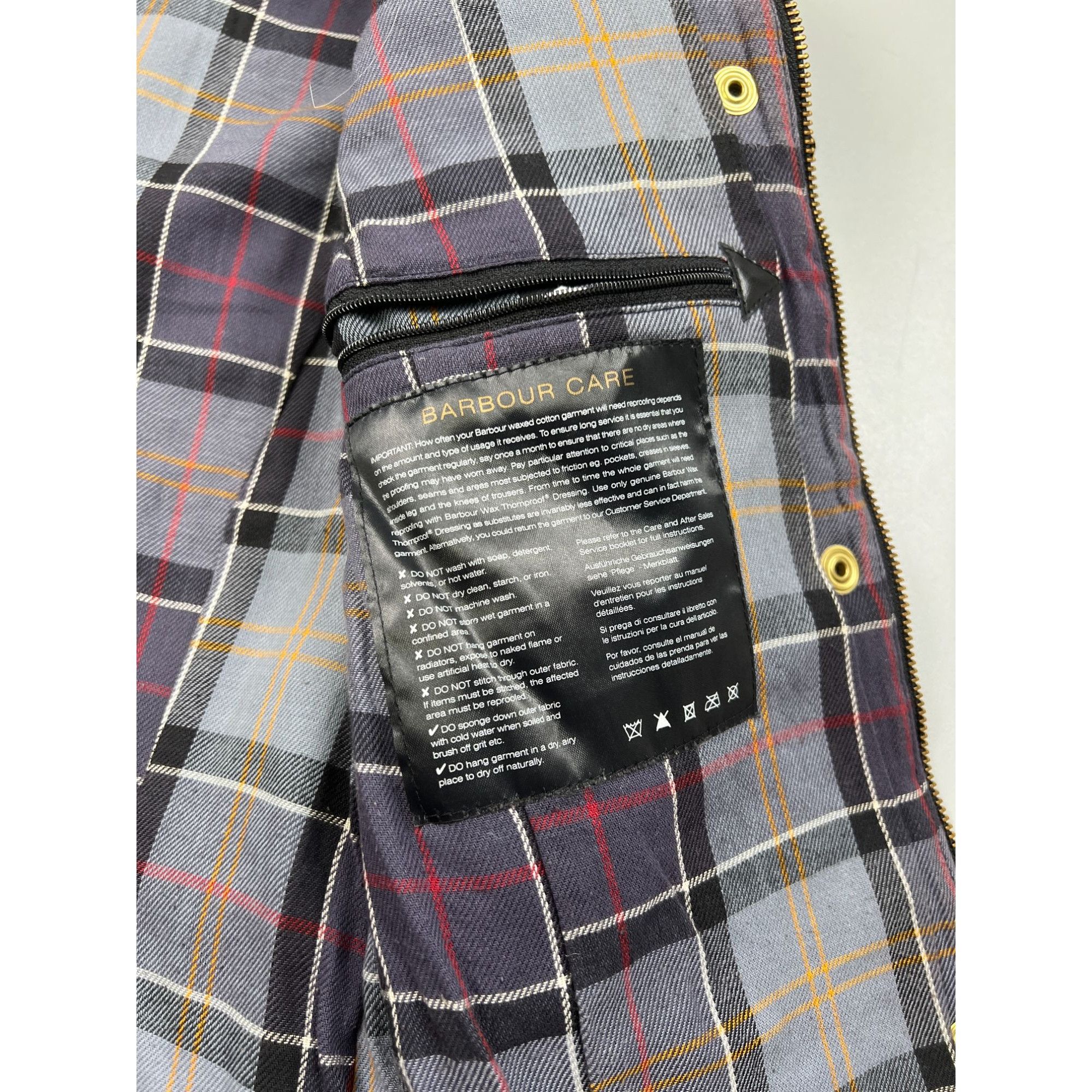 Barbour Barbour International Flyweight Quilted Jacket (Y0755) Size S / US 4 / IT 40 - 8 Thumbnail
