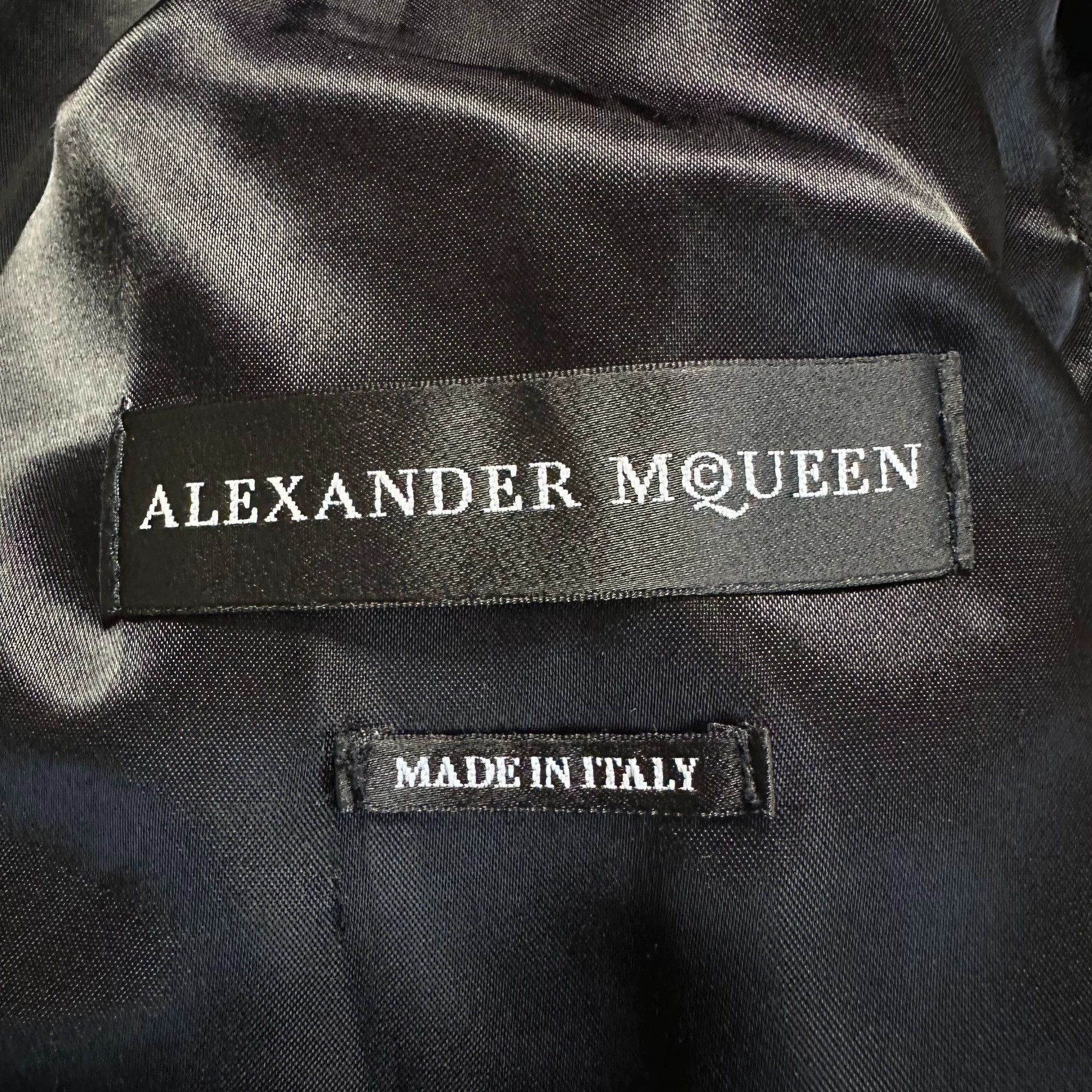 Alexander McQueen alexander mcqueen black embroidered wool coat Size US L / EU 52-54 / 3 - 8 Thumbnail
