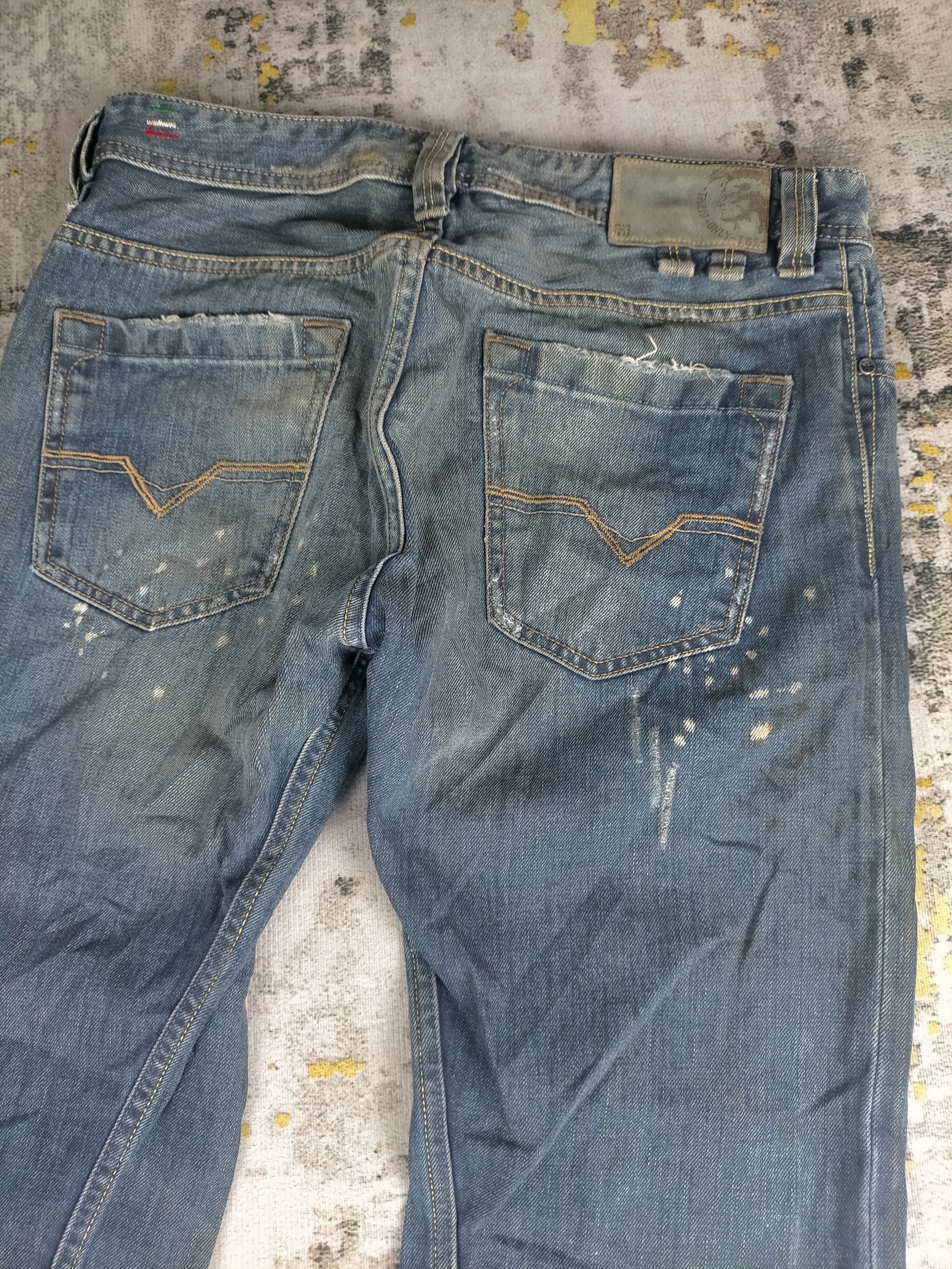 Diesel Vtg Flare Diesel Shazor Splatter Distressed Spiral Jeans Size US 30 / EU 46 - 5 Thumbnail