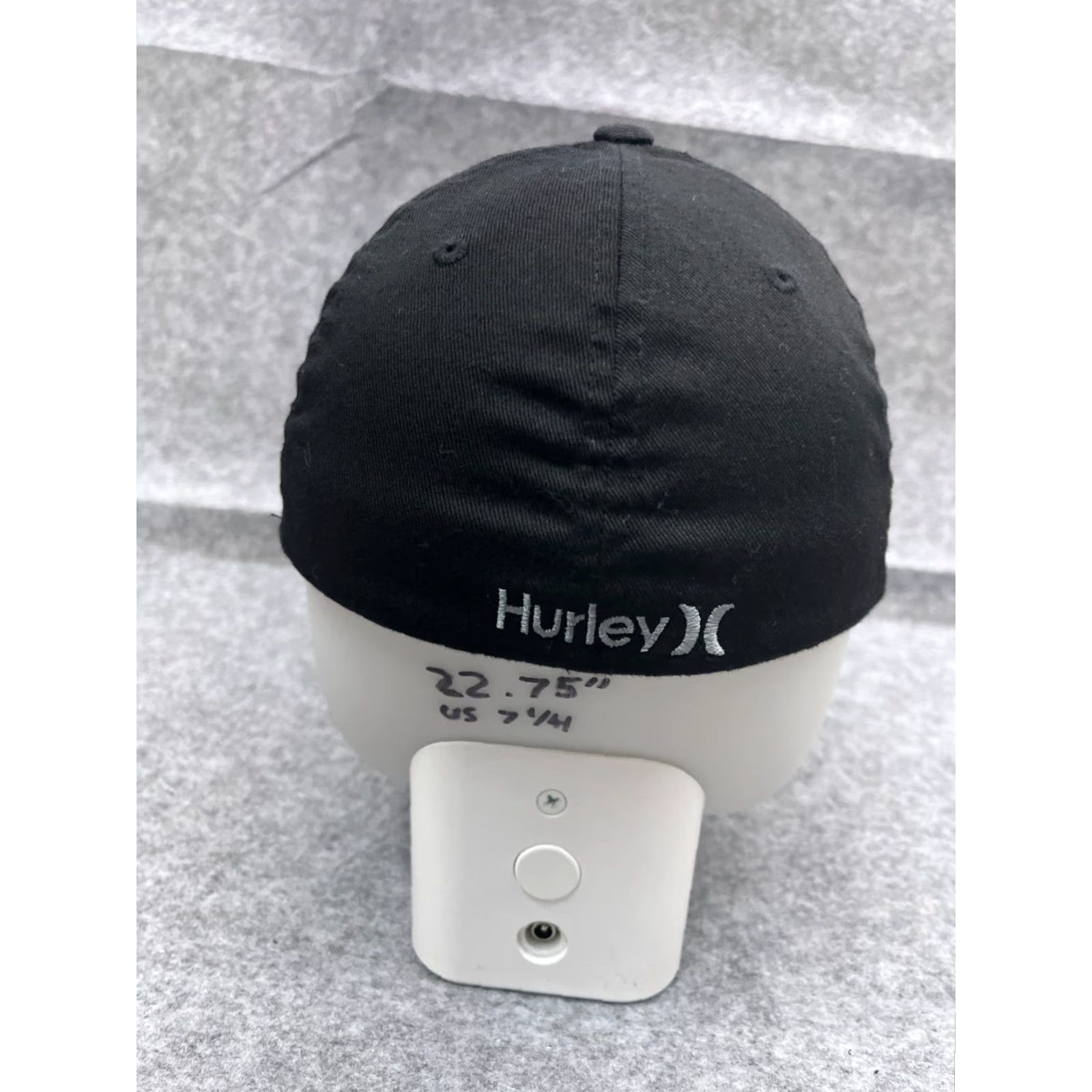 Hurley Hurley Hat Cap Fitted Adult Medium Black Polyester Cotton Blend Flexfit Skate Mens Cap 90s Beach Style Size ONE SIZE - 6 Thumbnail