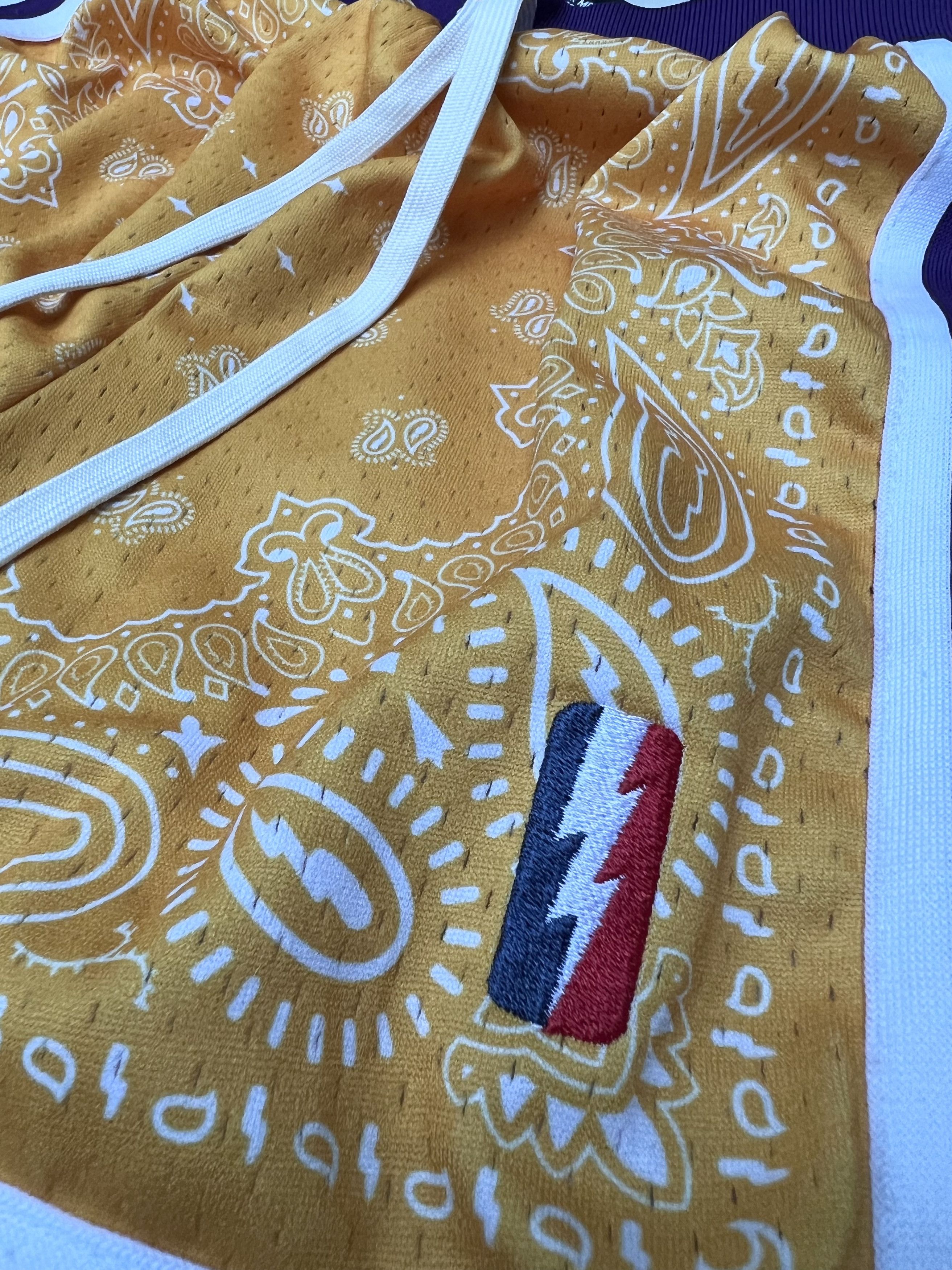 Collect and Select Size XS Collect And Select Los Angeles Lakers Shorts Size US 28 / EU 44 - 2 Thumbnail