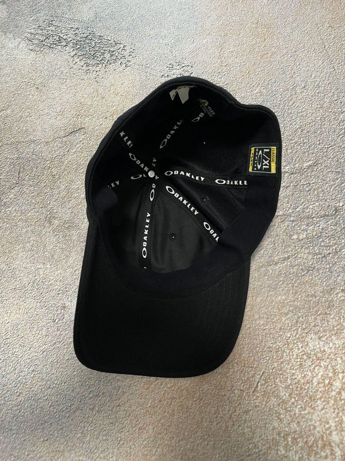 Oakley Vintage Oakley Center Logo Black Cap Size ONE SIZE - 7 Thumbnail