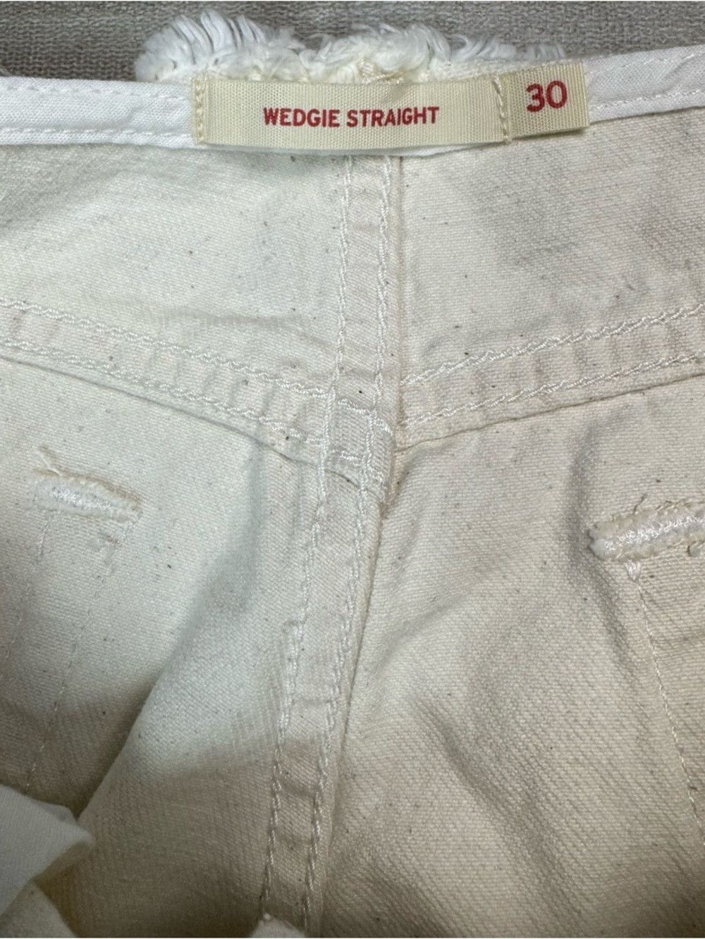 Levi's NWT New Levi's Wedgie Straight Leg Ripped Waistband Jeans I Size 30" / US 8 / IT 44 - 6 Thumbnail