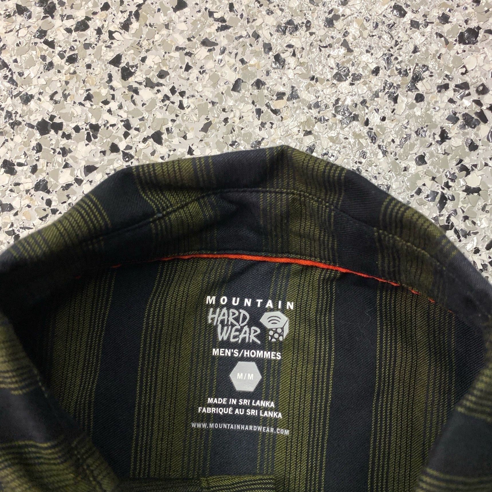 Mountain Hardwear Mountain Hardwear Shirt Mens Medium Green Striped Hiking Trail Commute Office Size US M / EU 48-50 / 2 - 2 Thumbnail