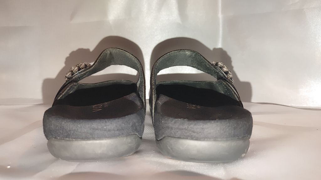 Vionic Vionic Joan Slip Ons Size 7 Size US 7 / IT 37 - 7 Thumbnail