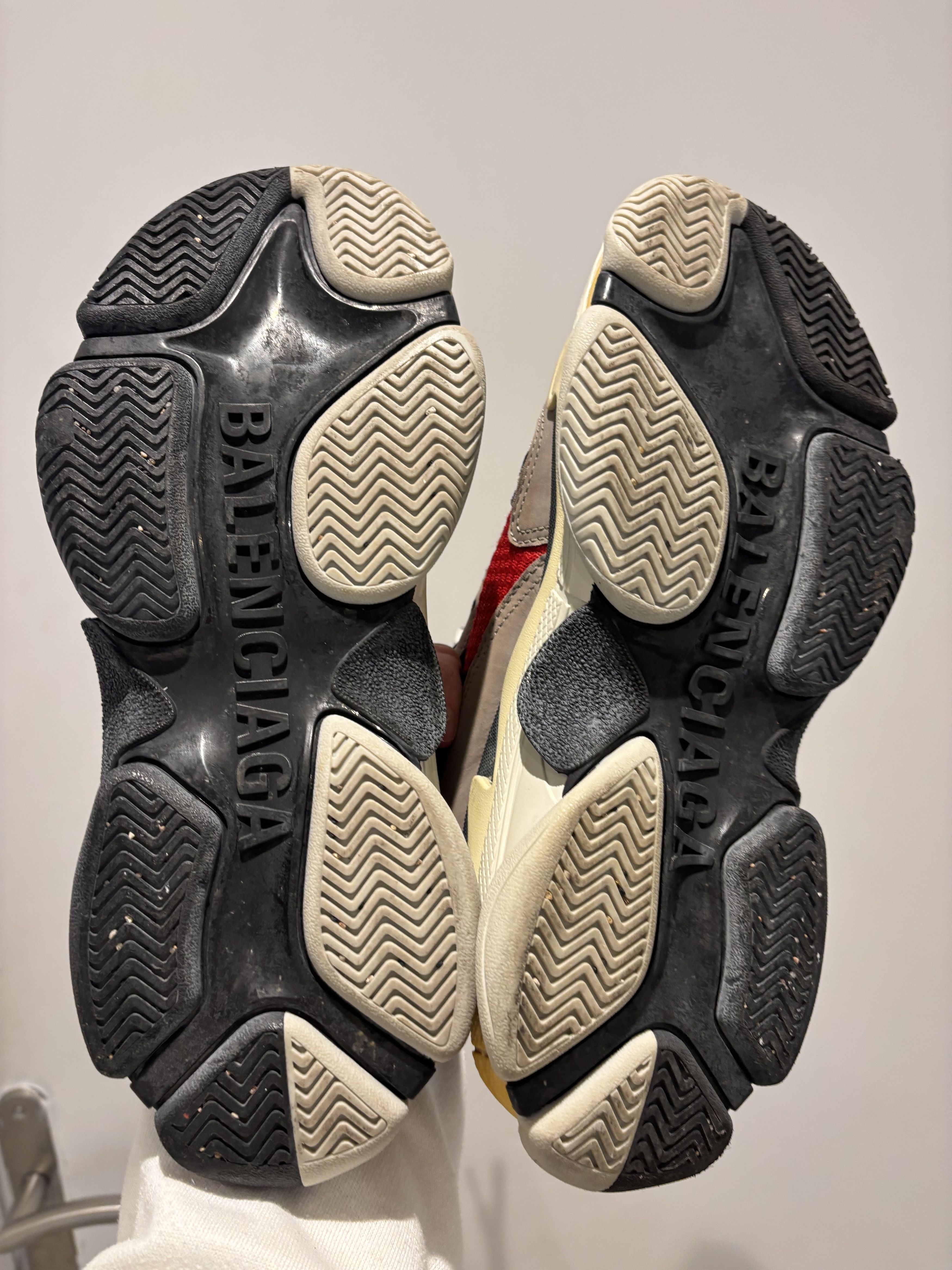 Balenciaga Basket de luxe Balenciaga Triple S en tbe Size US 6 / EU 39 - 18 Thumbnail