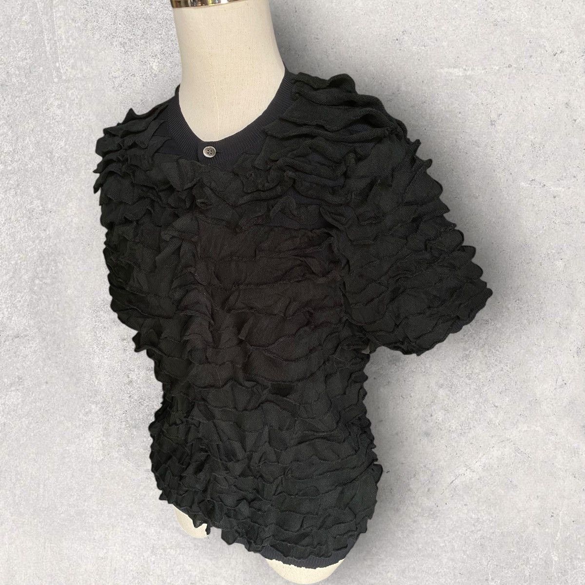 Comme des Garcons Fall 2011 Frills Button Up Sweatshirt Size M / US 6-8 / IT 42-44 - 3 Thumbnail