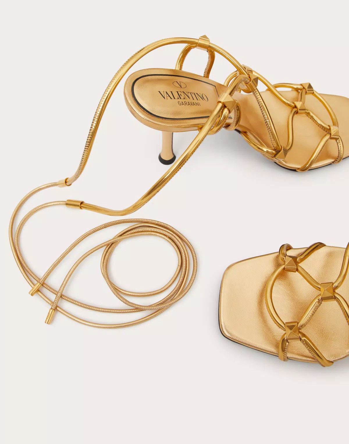 Valentino o1s1wg111125 Rockstud Net Mirror-Effect Synthetic Sandals Size US 8.5 / IT 38.5 - 5 Thumbnail