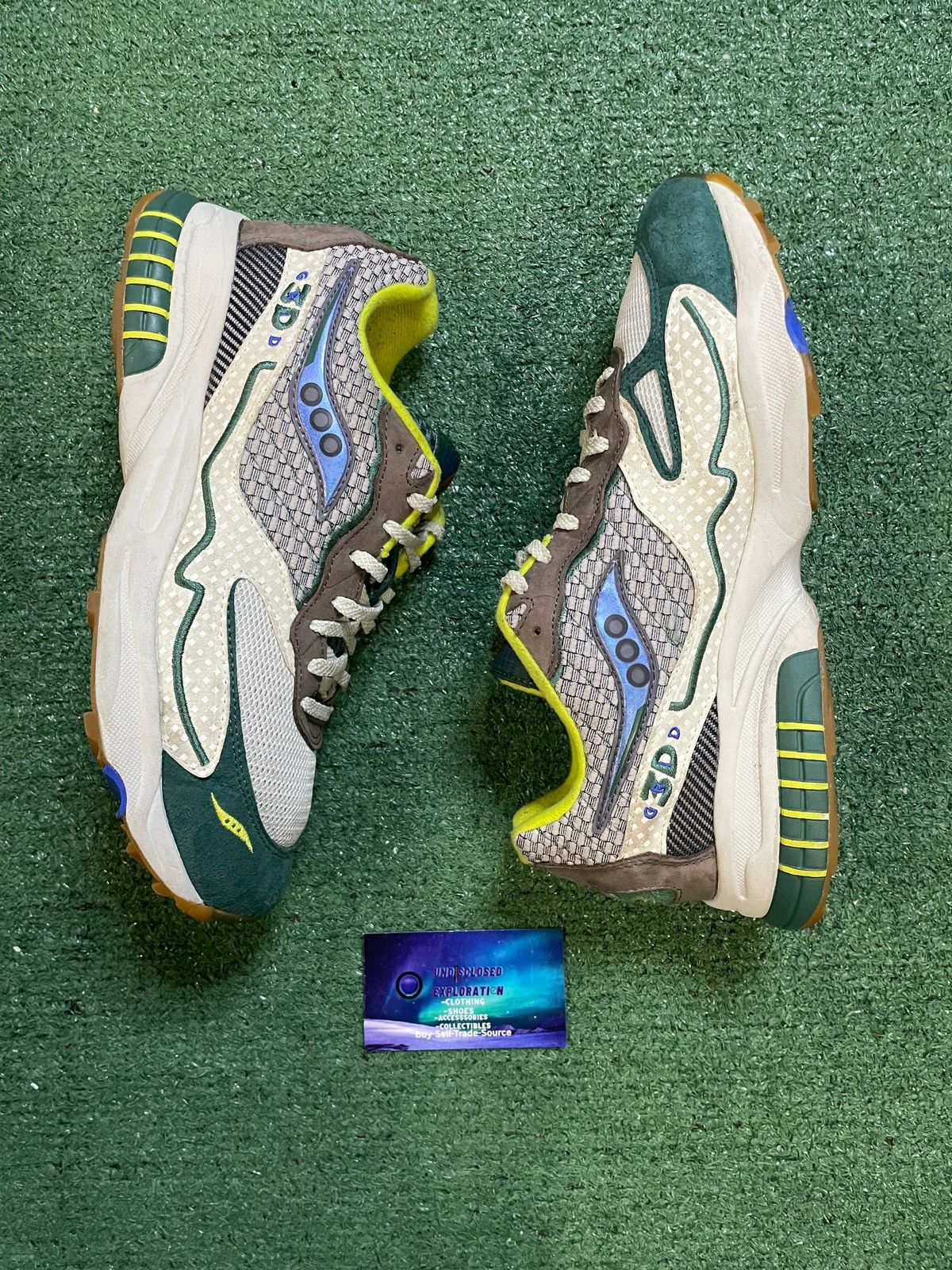 Salomon Saucony 3D hurricane grid bodega size 10men/11.5women Size US 10 / EU 43 - 6 Thumbnail