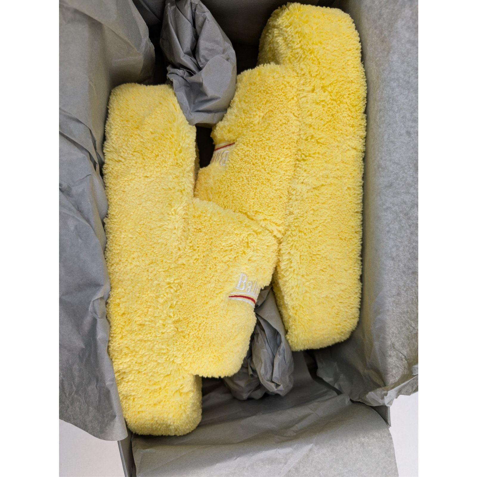 Balenciaga o1rshd1 Furry Platform Slides Slippers in Yellow/White/Red Size US 11 / IT 41 - 18 Thumbnail