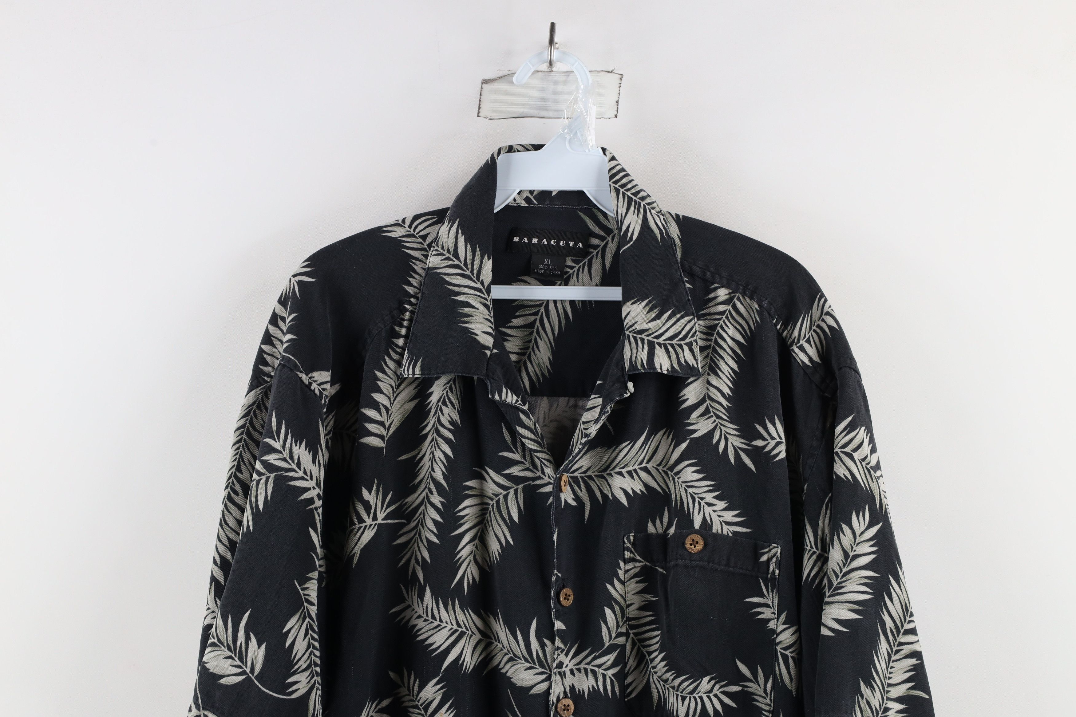 Vintage Vintage 90s Streetwear Palm Leaf Looped Collar Button Shirt Size US XL / EU 56 / 4 - 2 Thumbnail