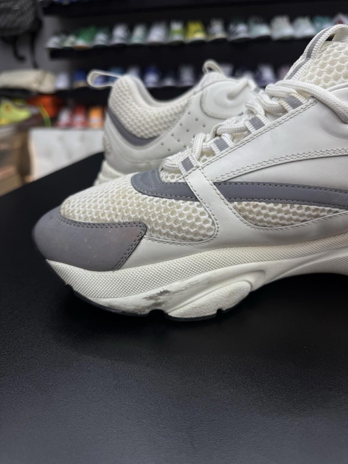 Dior Size 43EU/10US- Dior B22 White 100% Authentic $1300 Retail Size US 10 / EU 43 - 7 Thumbnail