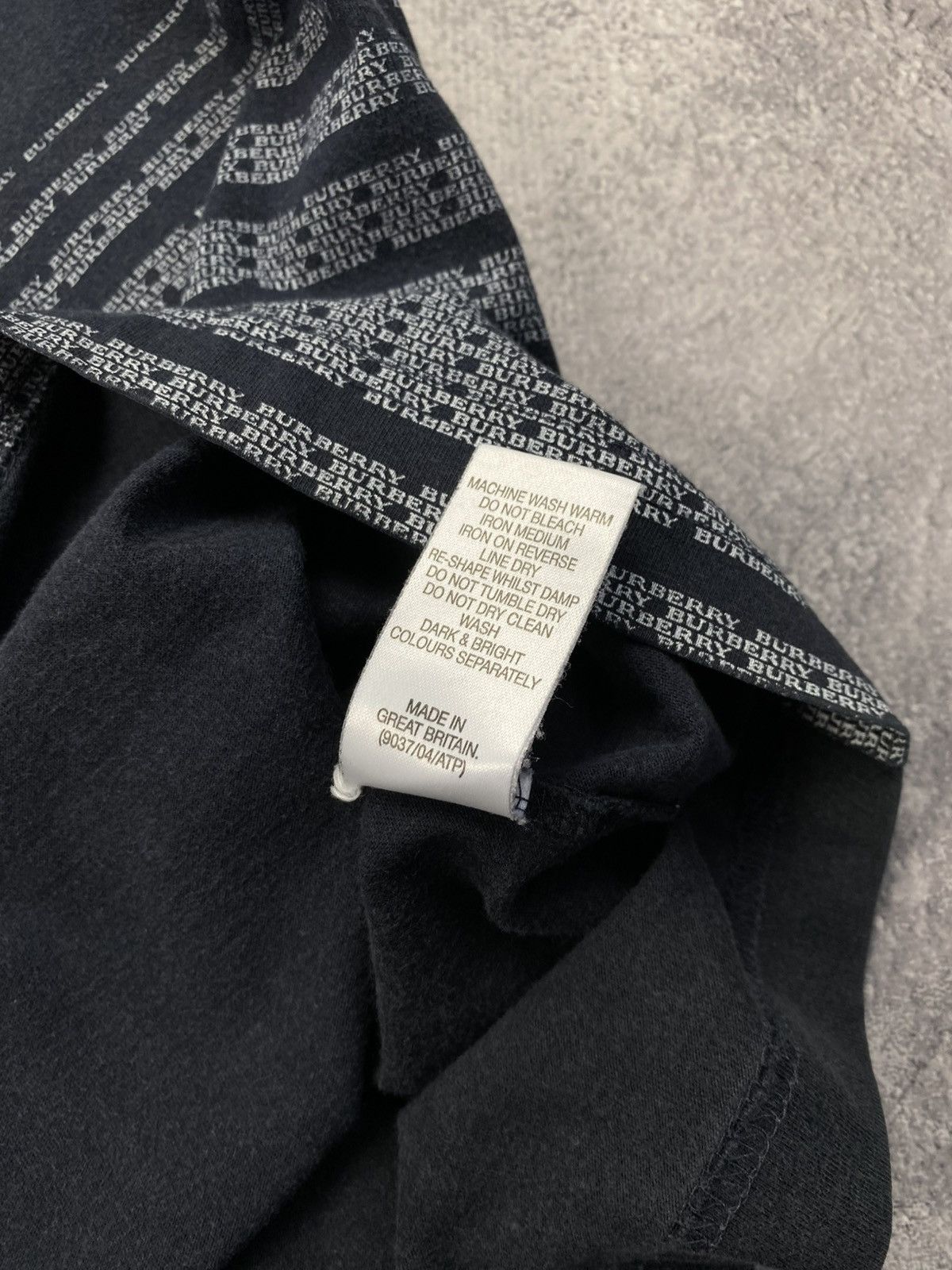 Burberry Vintage Burberry T-Shirt Monogram Striped Rare Blue Tee Size US XL / EU 56 / 4 - 8 Thumbnail