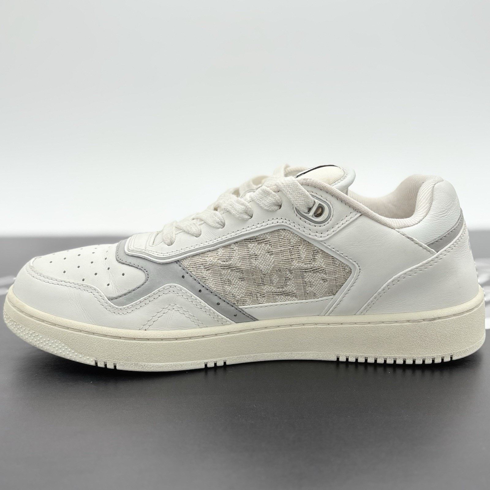 Dior Dior B27 Low Dior ' White ' | GOOD CONDITION! Size US 7 / EU 40 - 4 Thumbnail