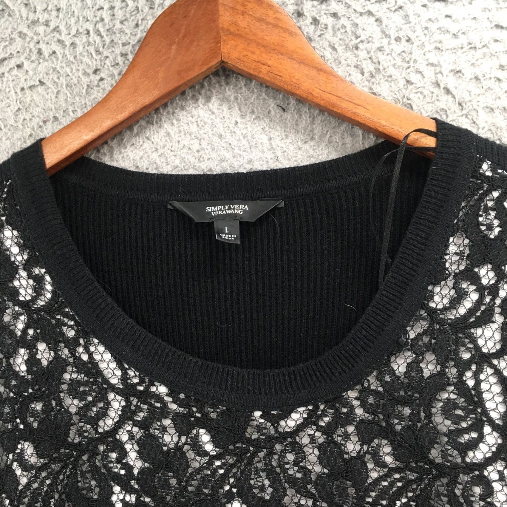 Vintage Simply Vera Vera Wang Sweater Womens L Black Lace Front Crewneck Long Sleeve Size L / US 10 / IT 46 - 3 Thumbnail