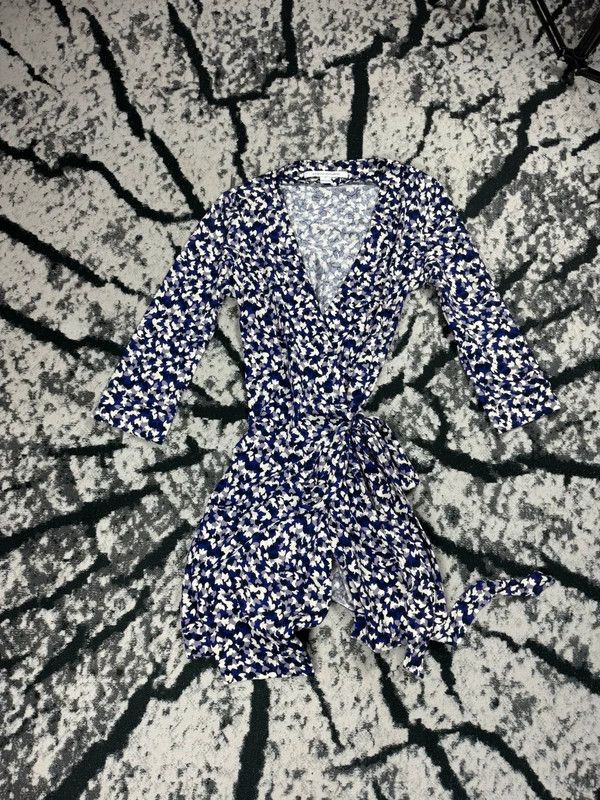 Diane von Furstenberg Diane Von Furstenberg blue white floral silk dress S Size S / US 4 / IT 40 - 1 Thumbnail
