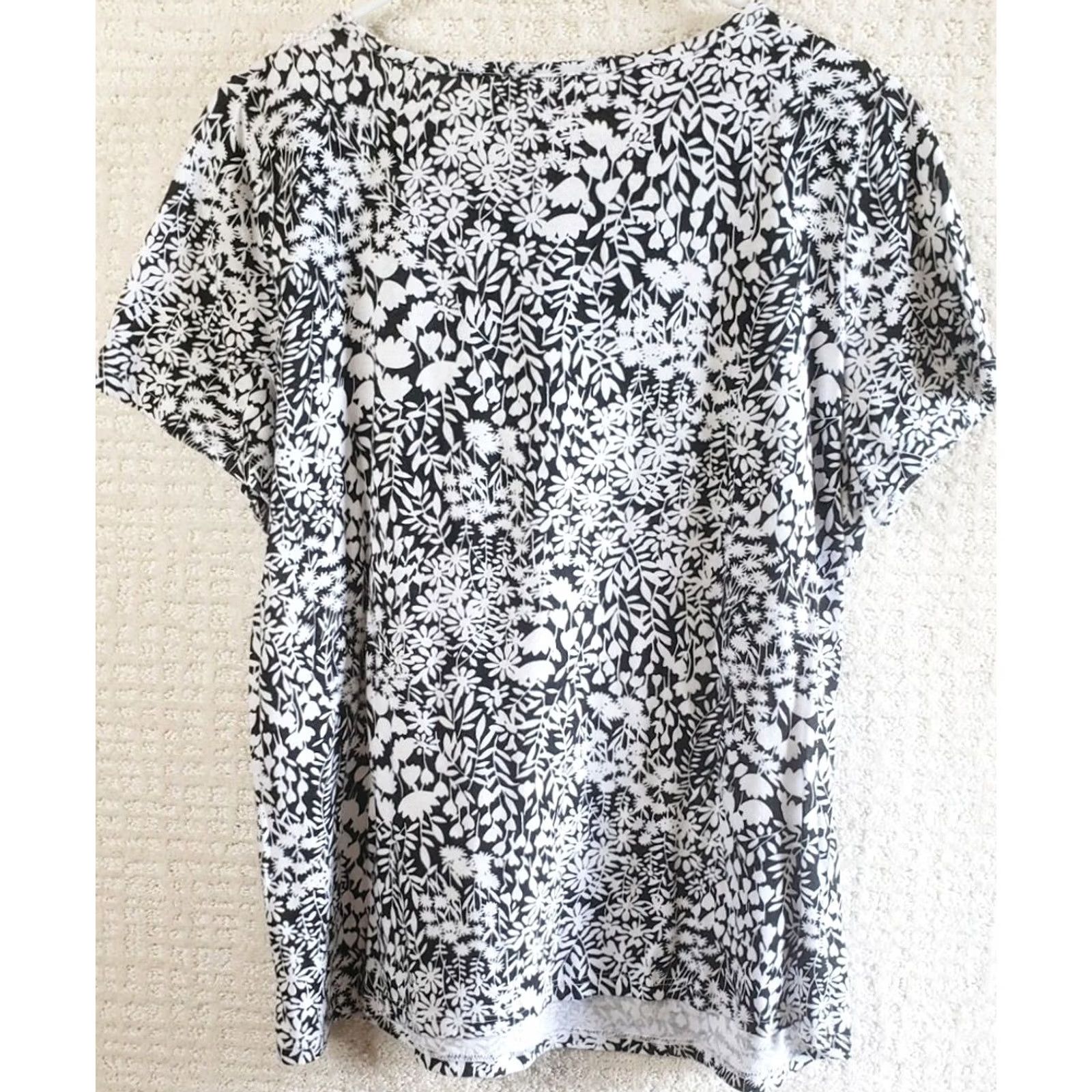 Vintage White Stag Women’s Blouse 1X Floral Round Crochet Neck Bell Sleeve Top Black White Shirt Ladies Tunic Summer Spring Fall Size XL / US 12-14 / IT 48-50 - 6 Thumbnail