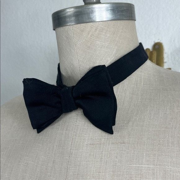 Brooks Brothers Brooks Brothers Silk Black Bow Tie Evening Formal Cocktail T Size ONE SIZE - 2 Thumbnail