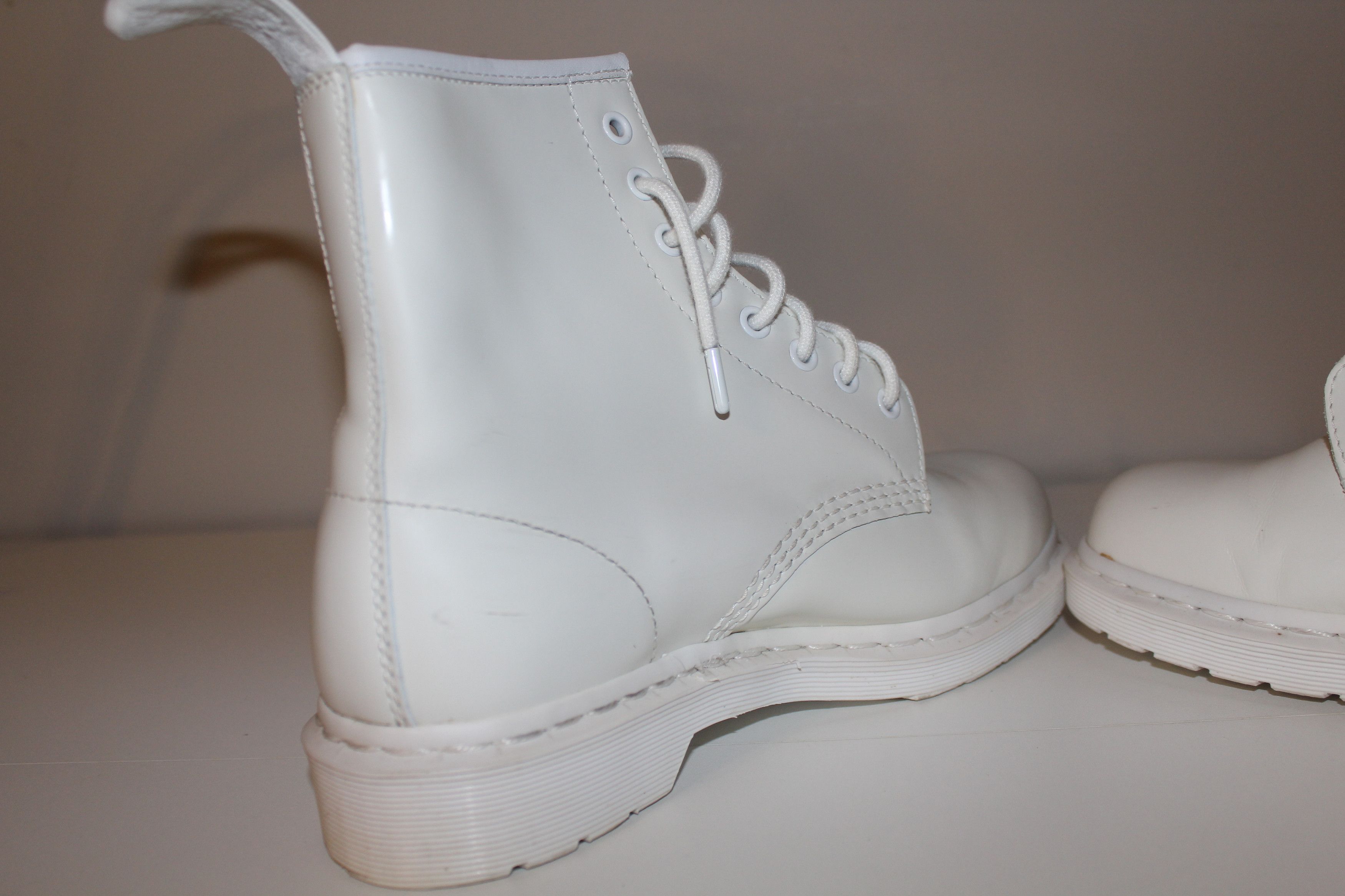 Dr. Martens Doc Dr. Martens 14357 White Leather Combat Boots Size 7M 8W Size US 8 / IT 38 - 3 Thumbnail