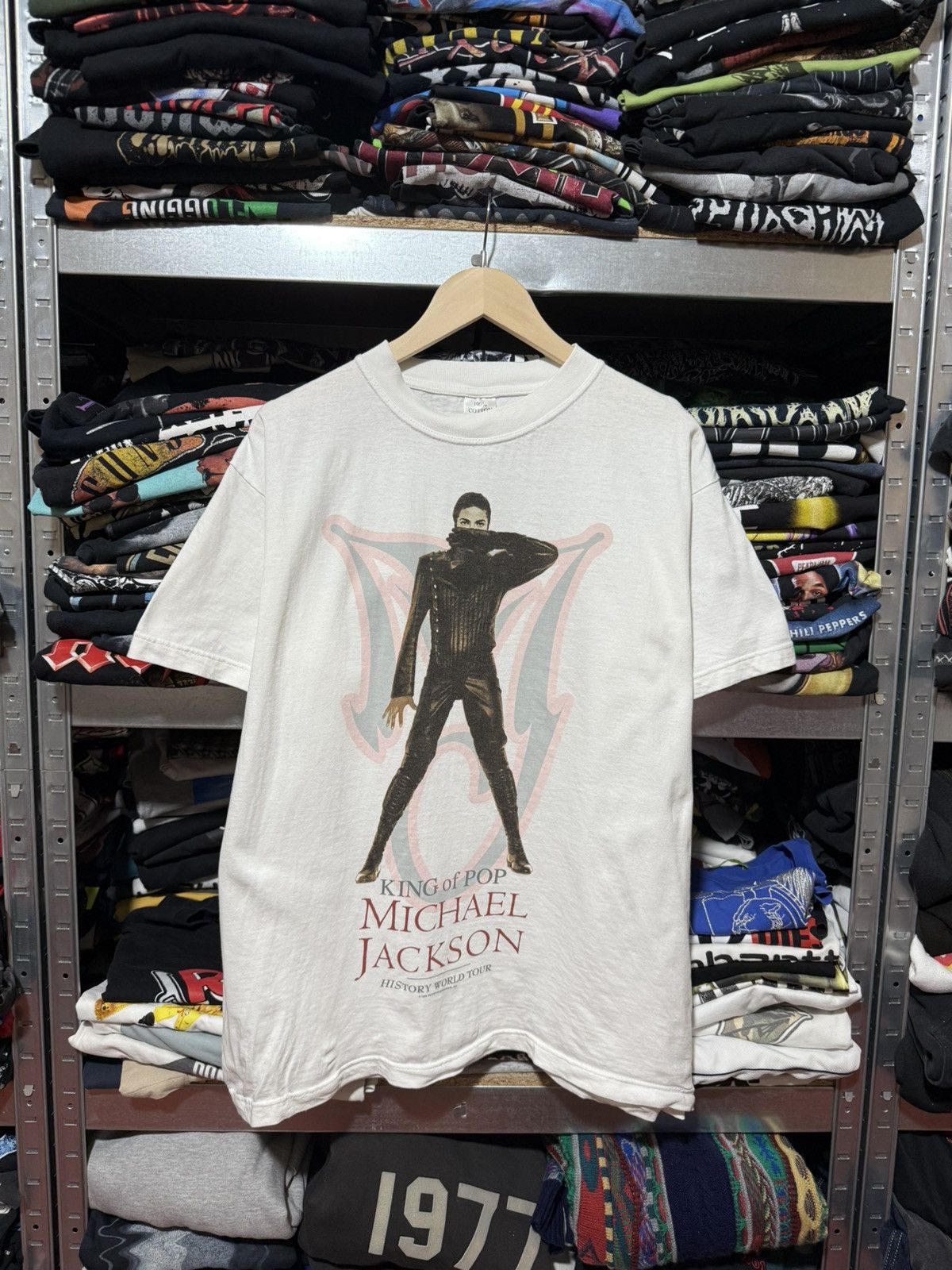 Vintage Vintage 1996 Michael Jackson King Of Pop History Tour Tee Size US XL / EU 56 / 4 - 1 Thumbnail