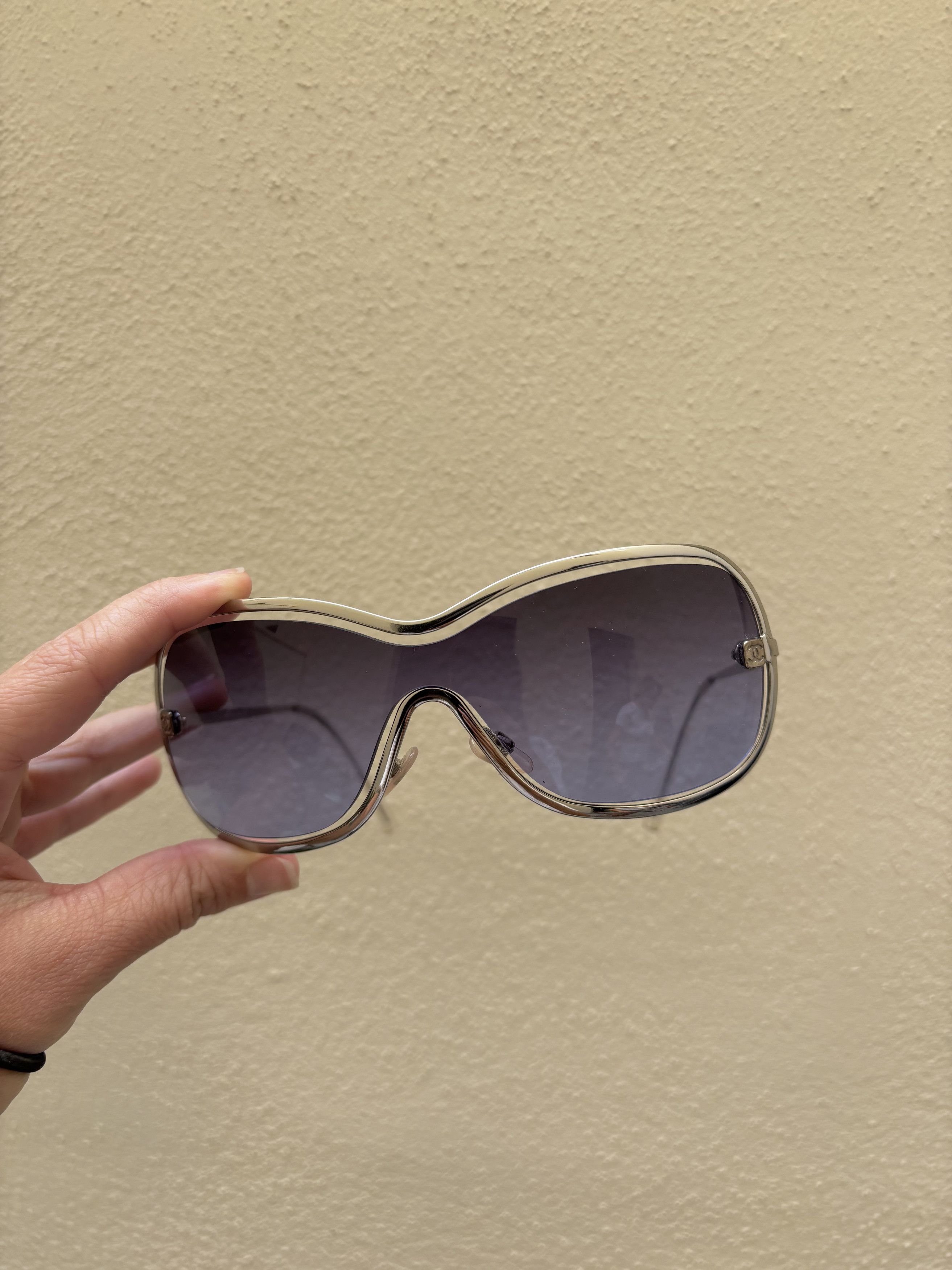 Chanel Chanel Sunglasses 4031 Rhinestone CC 4017 Rimless Vintage Size ONE SIZE - 5 Thumbnail