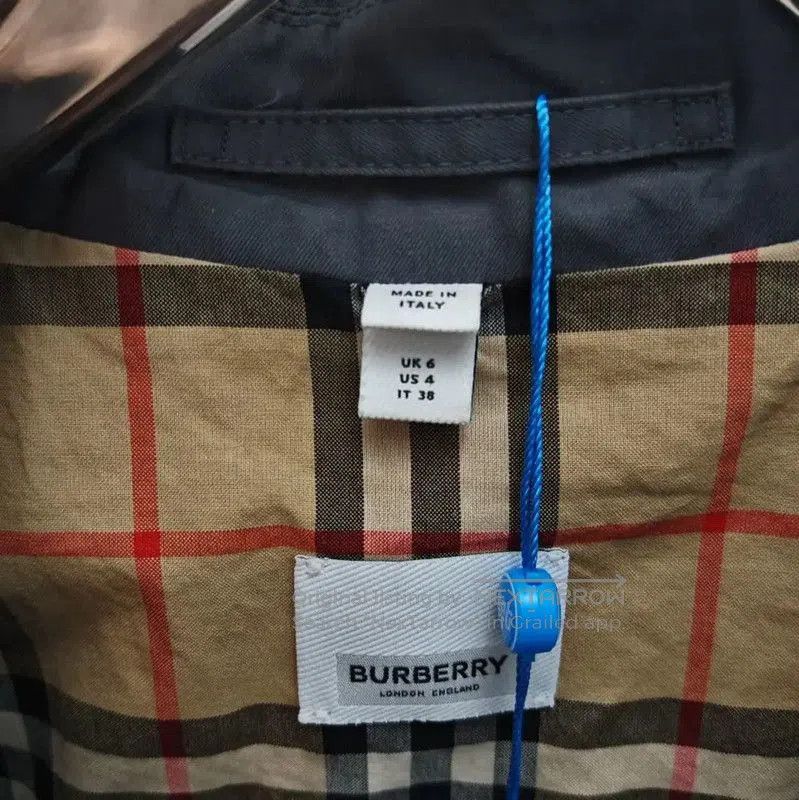 Burberry Burberry Cotton Check Mid-Length Trench Coat. Size M / US 6-8 / IT 42-44 - 3 Thumbnail