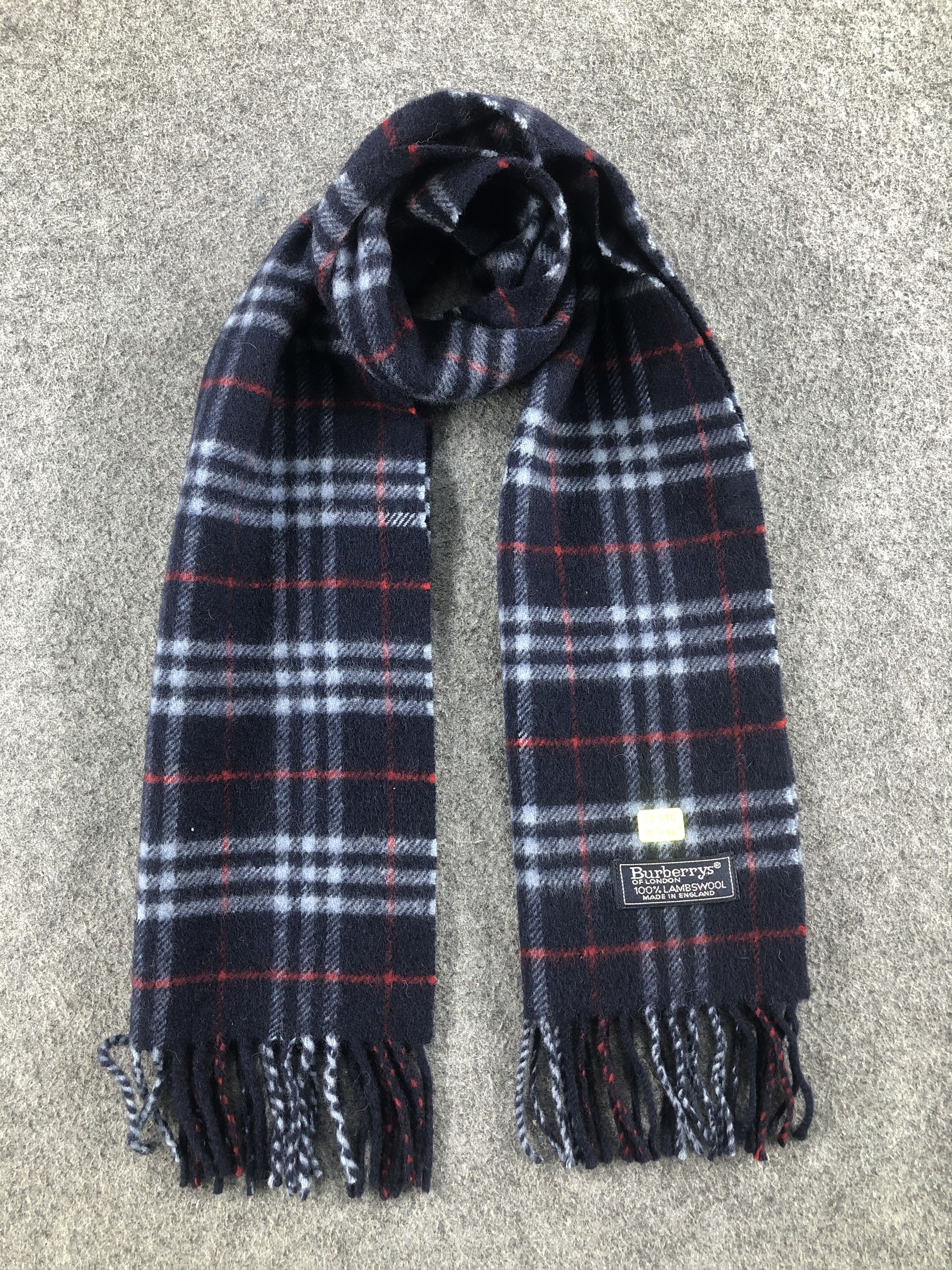 Burberry Burberry Scarf / Muffler / Neckwear Size ONE SIZE - 1 Thumbnail