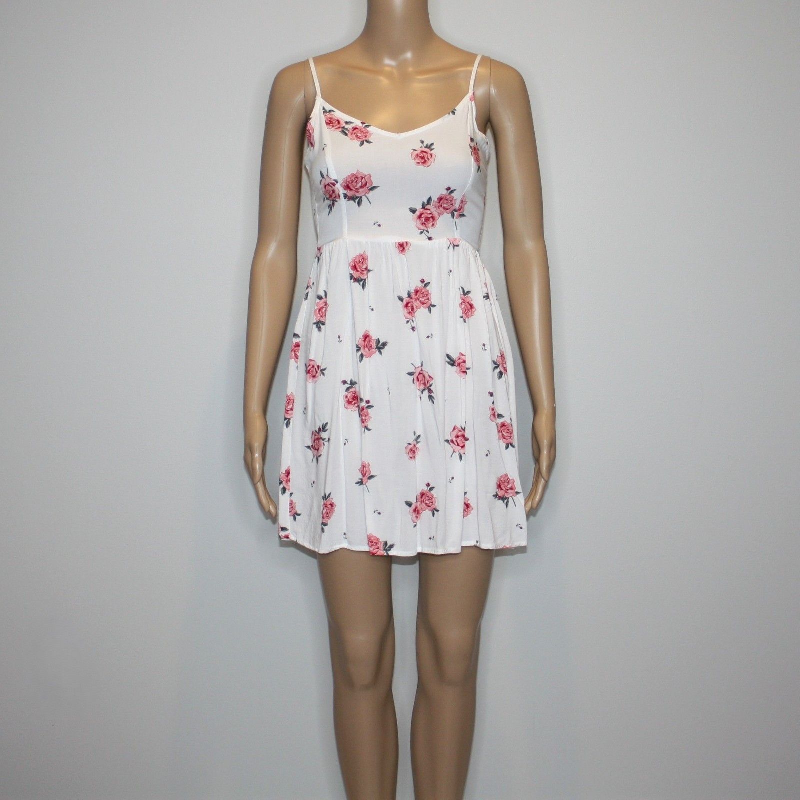 H&M White Floral Sleeveless Sundress with Roses in size US 0 Size XS / US 0-2 / IT 36-38 - 1 Thumbnail