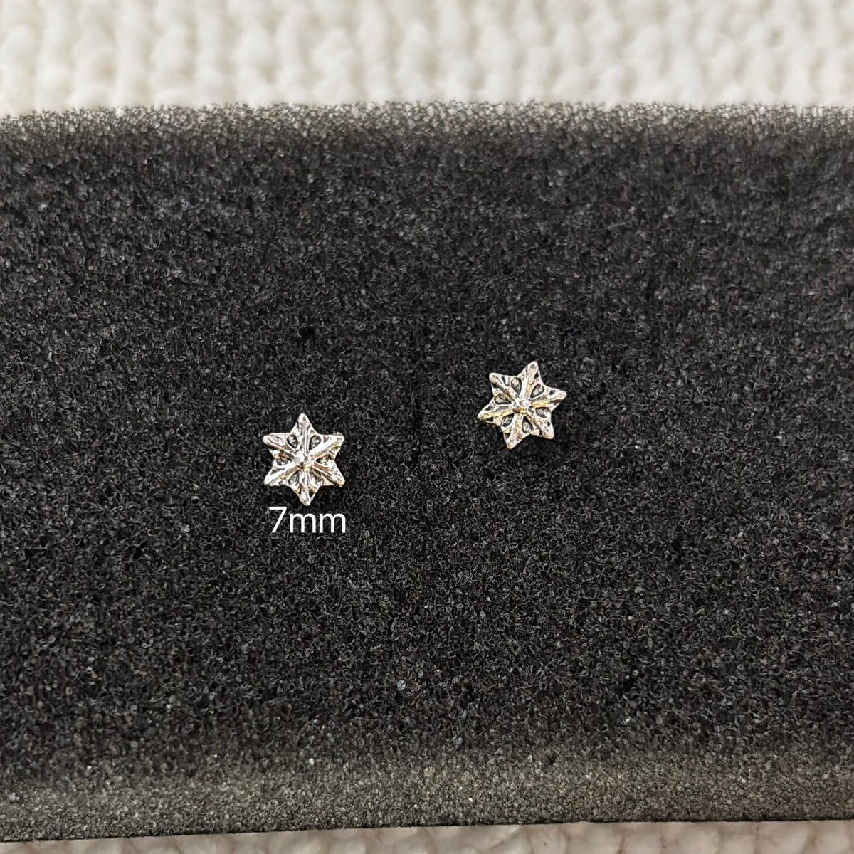Other 7mm Mini Six-pointed Star Stud Earrings for Men Women Size ONE SIZE - 2 Thumbnail