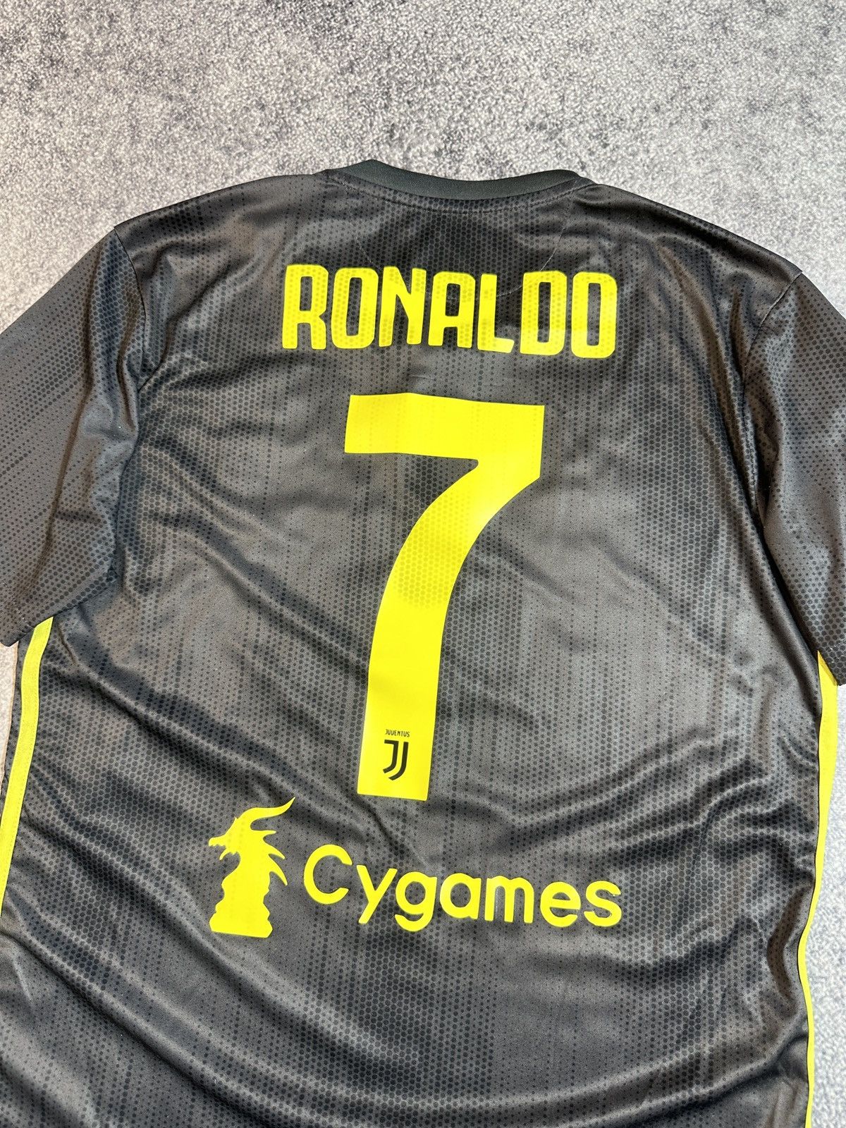 Adidas Adidas Parley Juventus 7 Ronaldo Soccer Jersey Blokecore Size US S / EU 44-46 / 1 - 2 Thumbnail