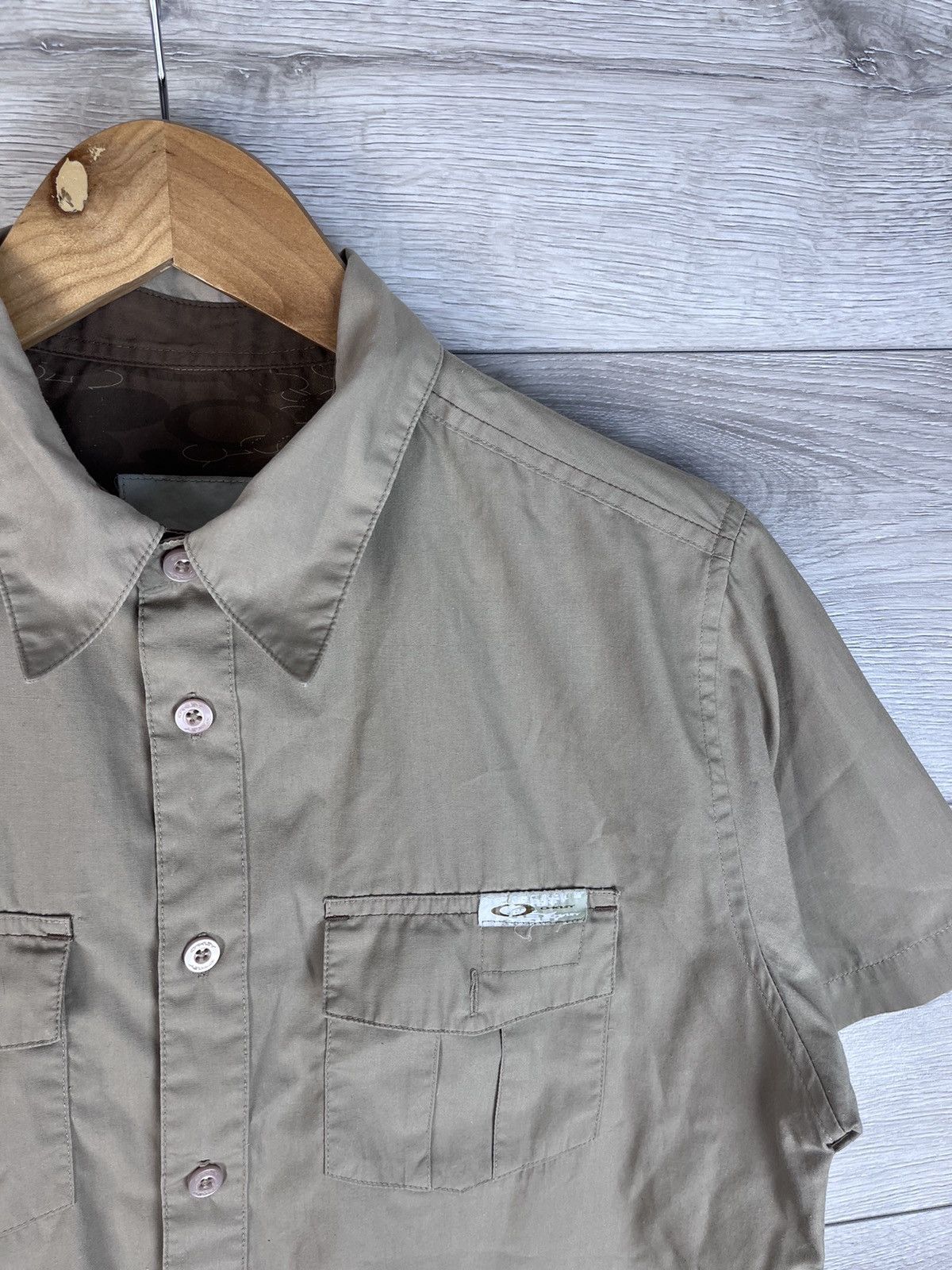Oakley Vintage men’s t-shirt Oakley size S Y2K outdoor live Size US S / EU 44-46 / 1 - 4 Thumbnail