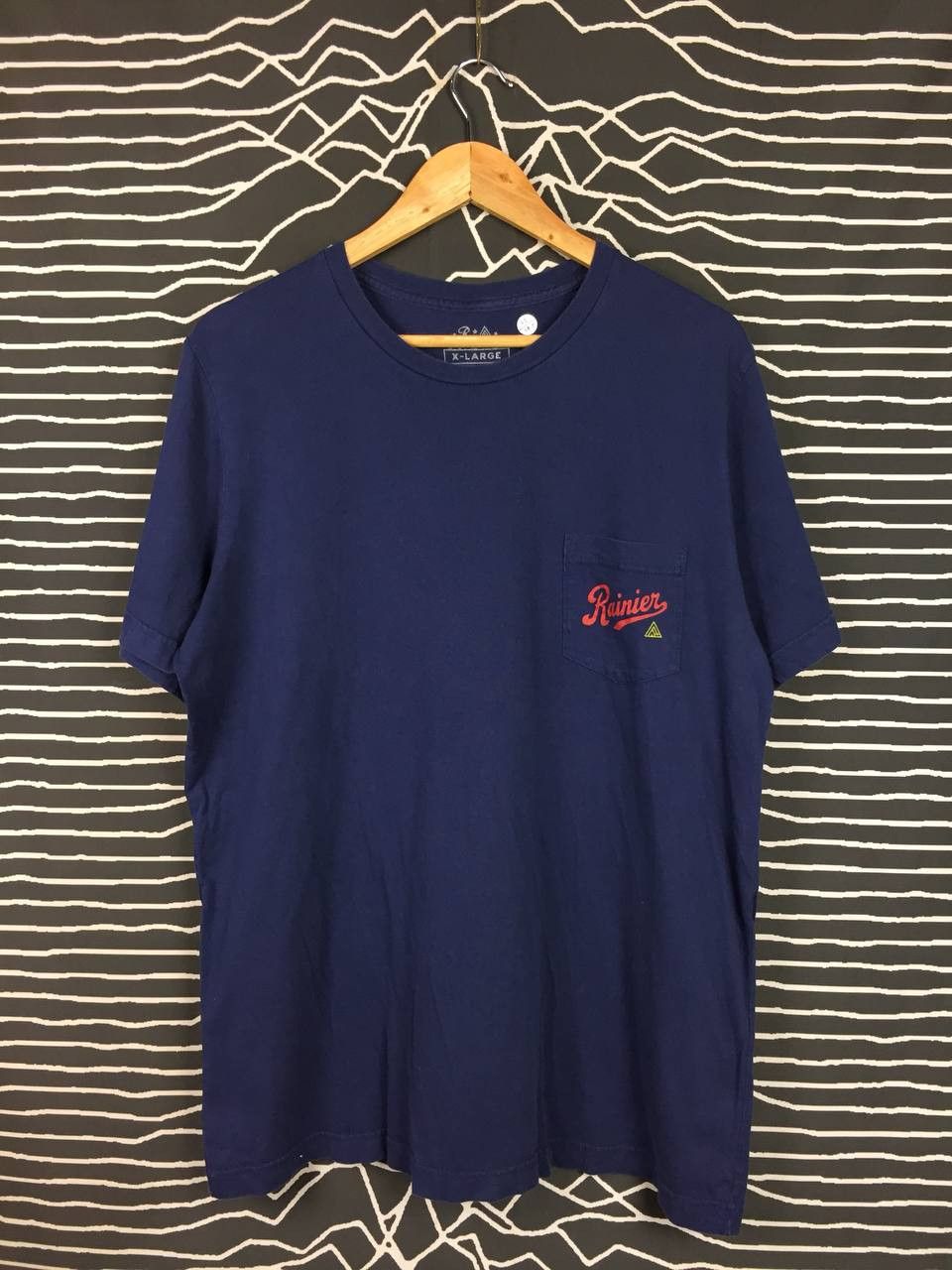 Vintage Rainier Mountain Upper Left USA Best In The Northwest Tee Size US XL / EU 56 / 4 - 5 Thumbnail