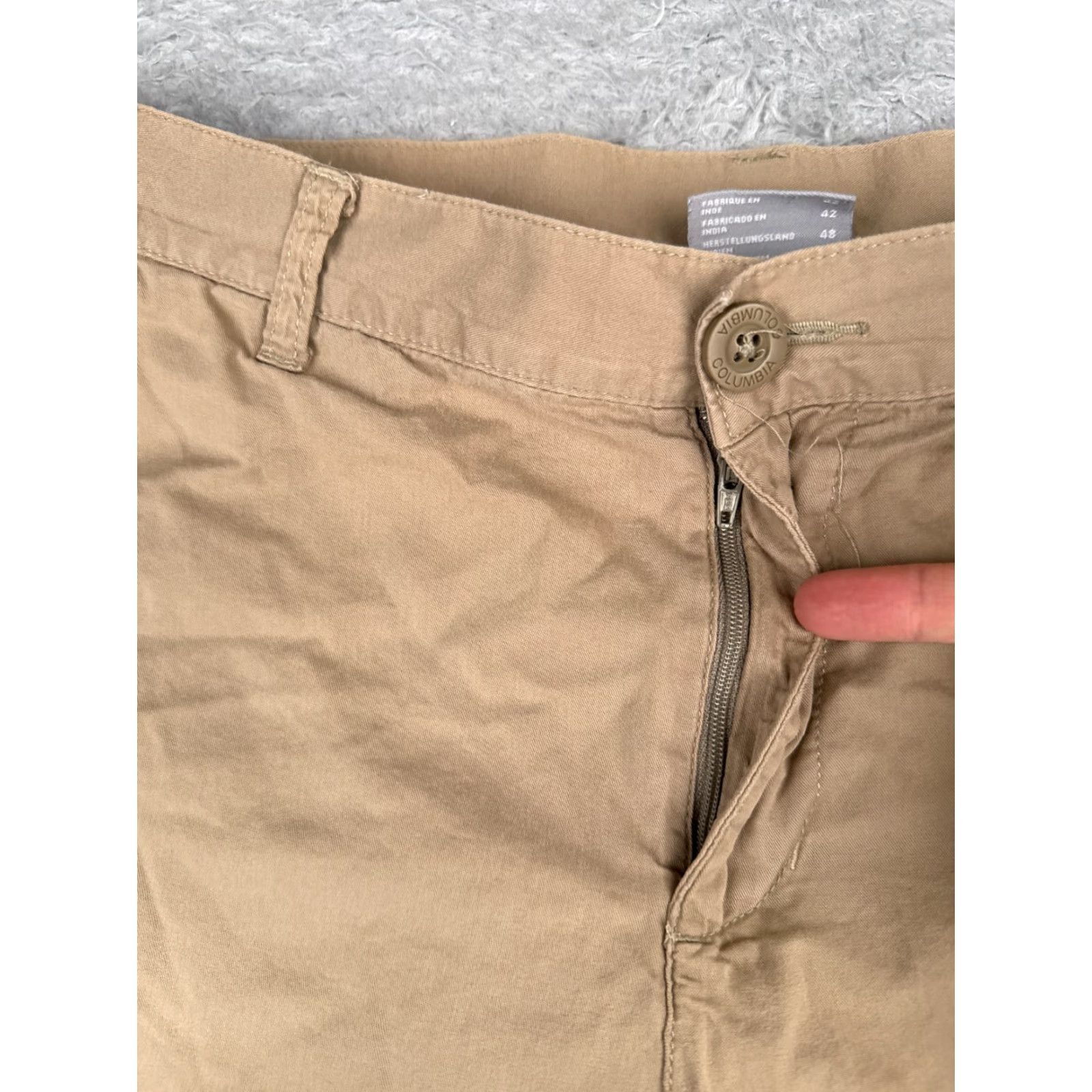 Vintage Columbia Mens Cargo Shorts 32 Beige 100% Cotton Nylon Twill Zip Fly Pockets Logo Casual Cargo Short Regular Rise 10 In Inseam 10 in Men Size US 32 / EU 48 - 6 Thumbnail