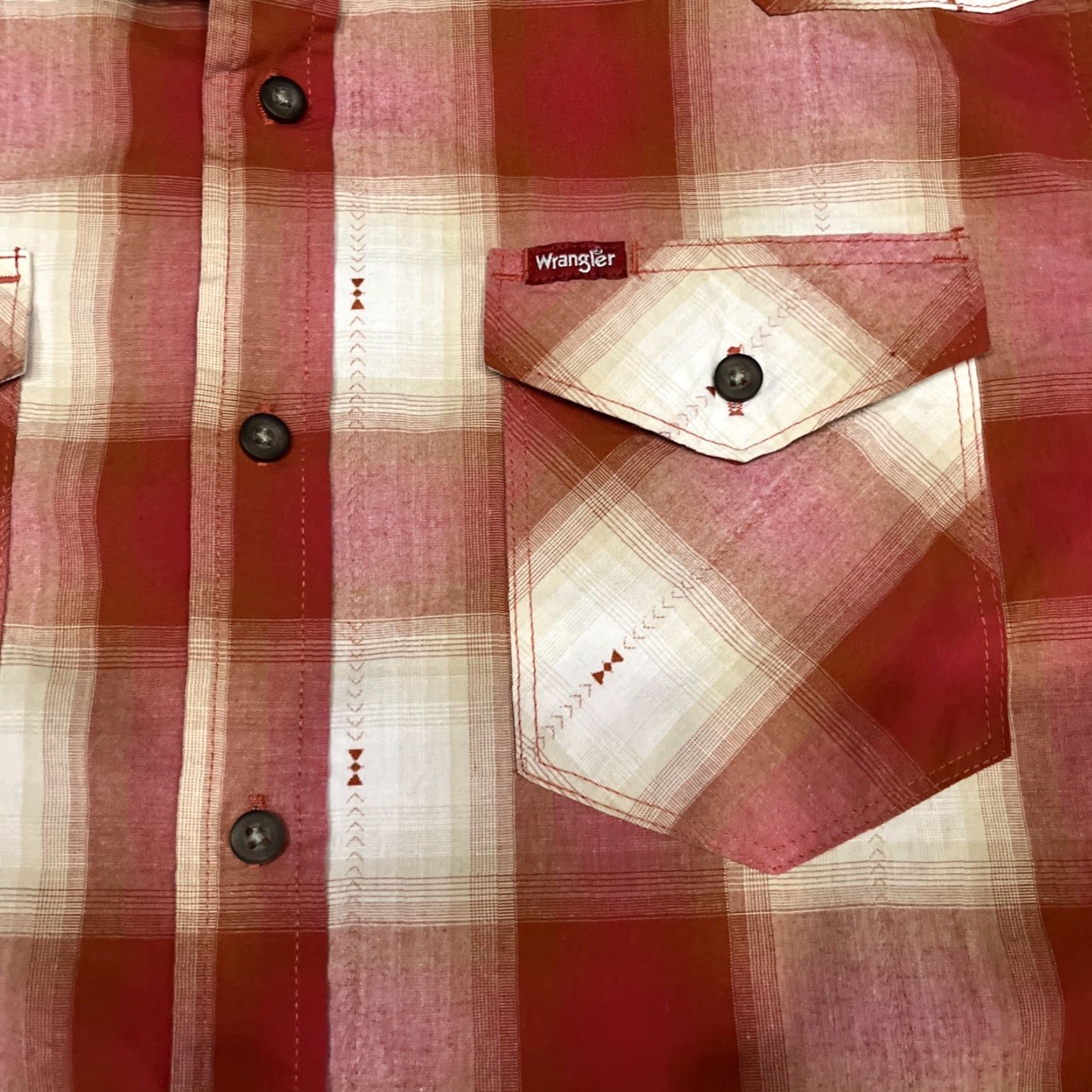 Wrangler VINTAGE Wrangler Greensboro, N.C. men’s M short sleeve Button Up shirt Size US M / EU 48-50 / 2 - 2 Thumbnail
