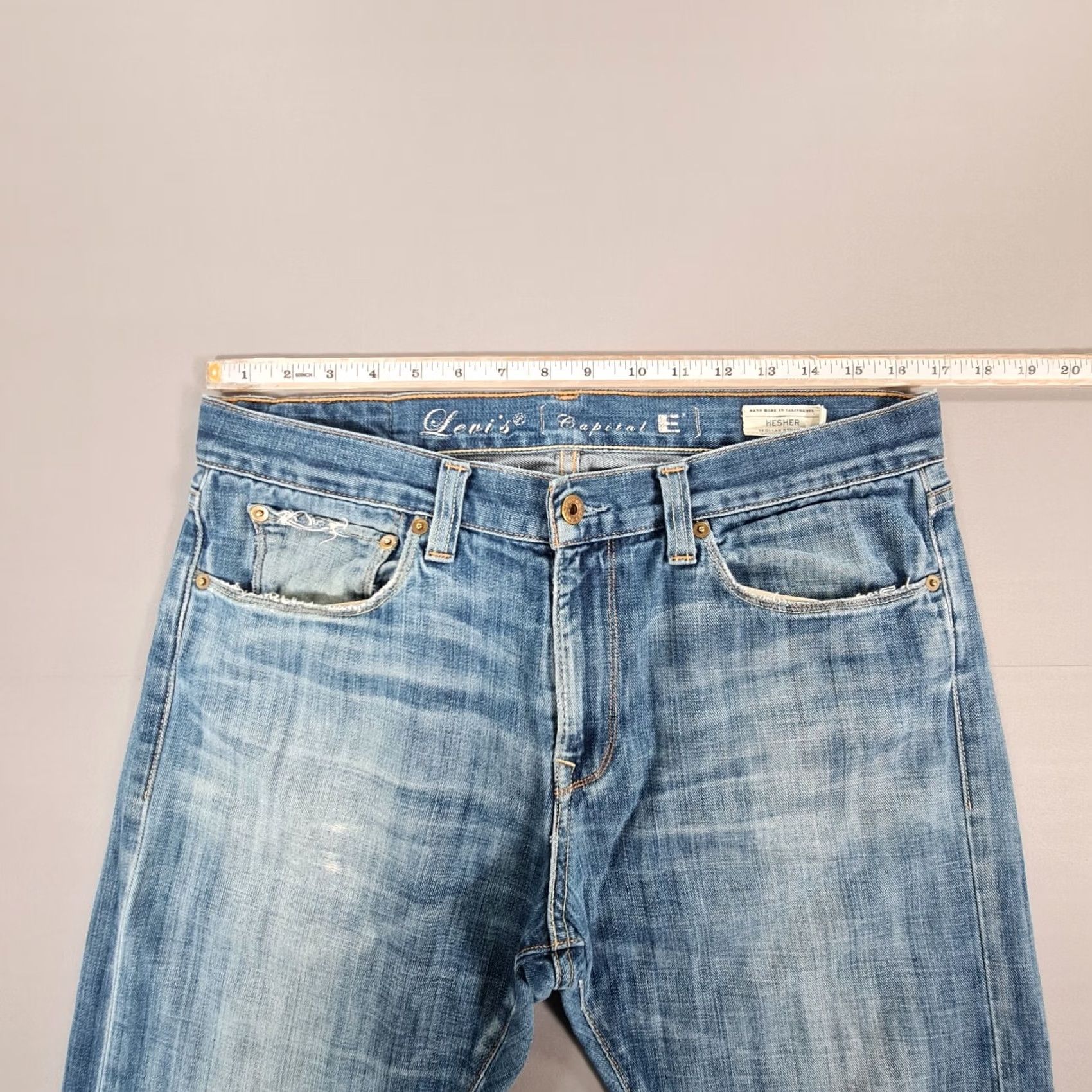 Levi's Levi's Womens Jeans Blue W33 L35 Regular Straight Distressed 5-Pocket USA Made In USA Zip Fly 100% Cotton Hands Made No Size 24" / US 00 / IT 34 - 7 Thumbnail