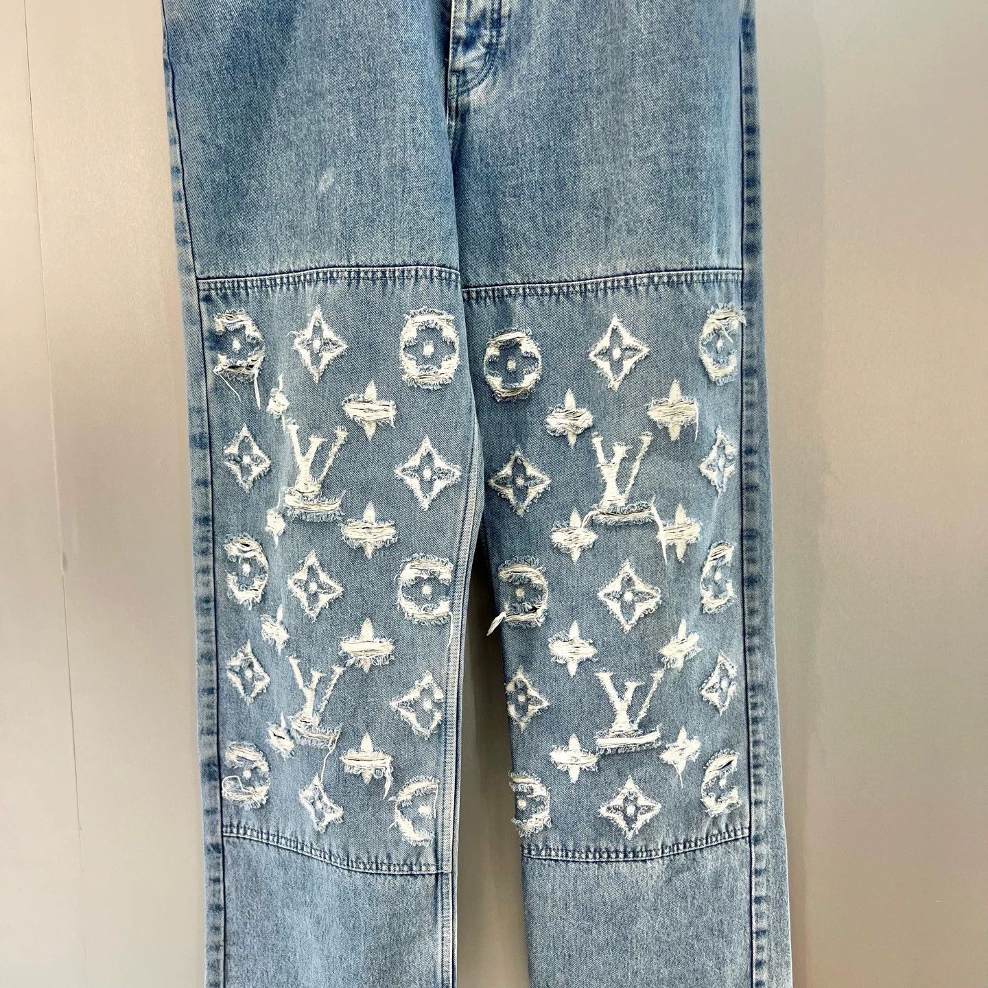 Louis Vuitton 【LV】Louis Vuitton 25 New Style Patchwork Monogram Jeans Size US 34 / EU 50 - 3 Thumbnail