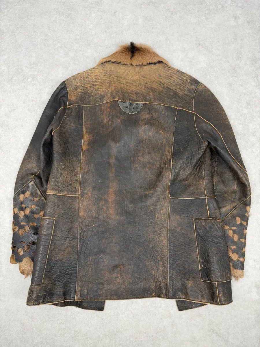Just Cavalli AW2005 Cavalli Brown Eroded Leather Fur-Collar Jacket Size US L / EU 52-54 / 3 - 4 Thumbnail