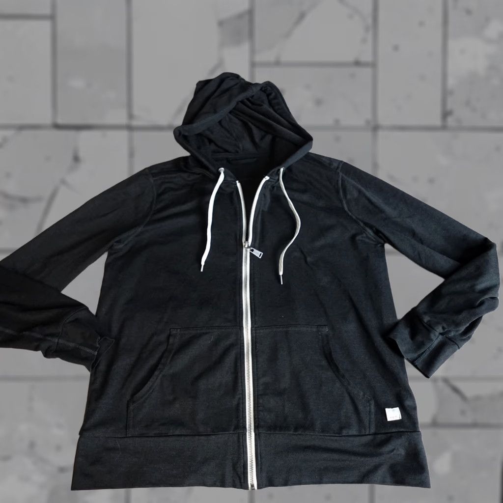 Vuori Vuori Women's Sweater Medium Black Heather Halo Performance Hoodie 2.0 Hoodie Size M / US 6-8 / IT 42-44 - 1 Thumbnail
