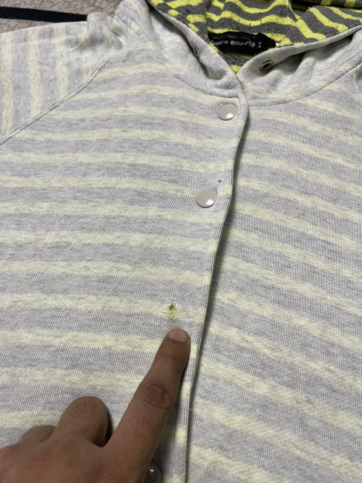 mercibeaucoup 2000s ISSEY MIYAKE BEAR EARS BUTTON UP HOODIE DISTRESSED Size US M / EU 48-50 / 2 - 8 Thumbnail