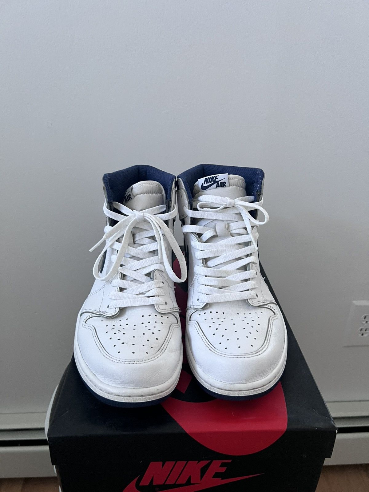 Nike Air Jordan 1 “Metallic Navy” (2017) Size US 10.5 / EU 43-44 - 2 Thumbnail