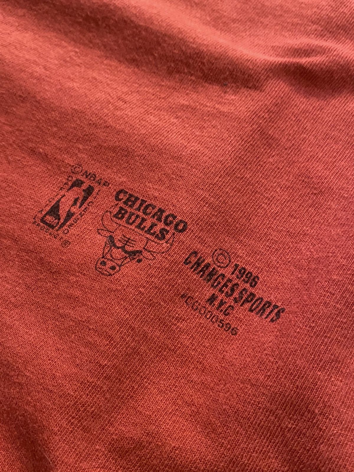NBA × Vintage Vintage 1996 Chicago Bulls NBA by Changes Sport Size US M / EU 48-50 / 2 - 12 Thumbnail