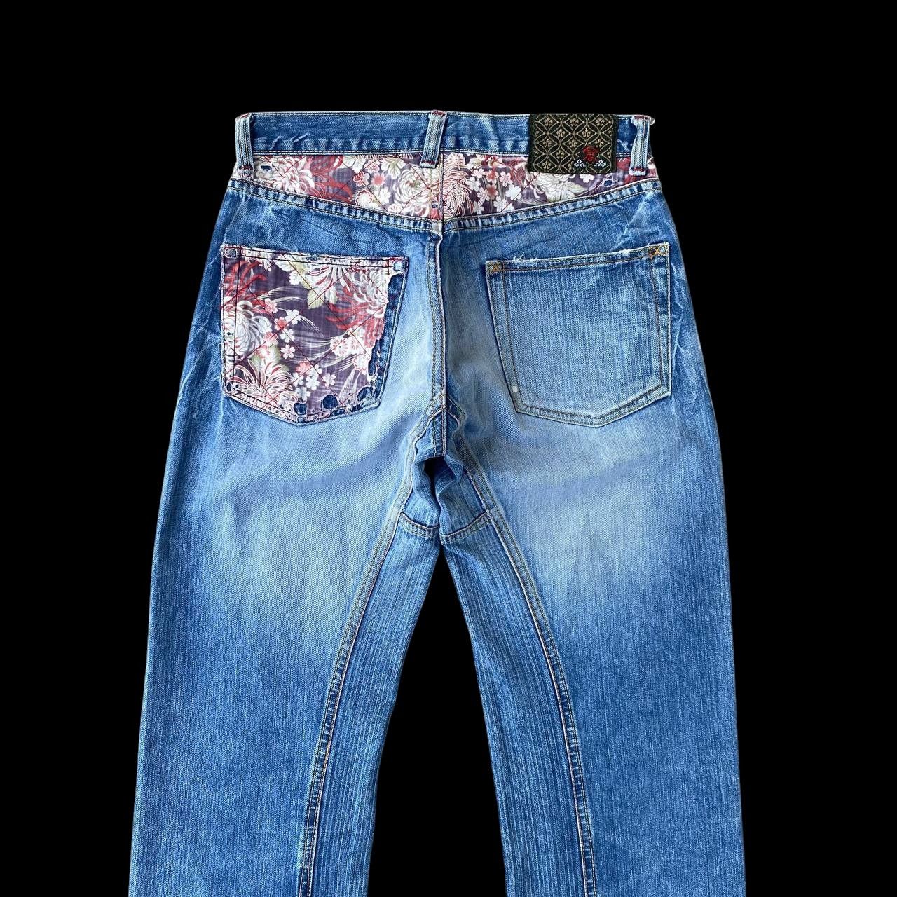 Eternal W29 EXTERNAL JAPAN DISTRESSED THUNDERSTORM MARK FADED BLUE Size US 30 / EU 46 - 12 Thumbnail