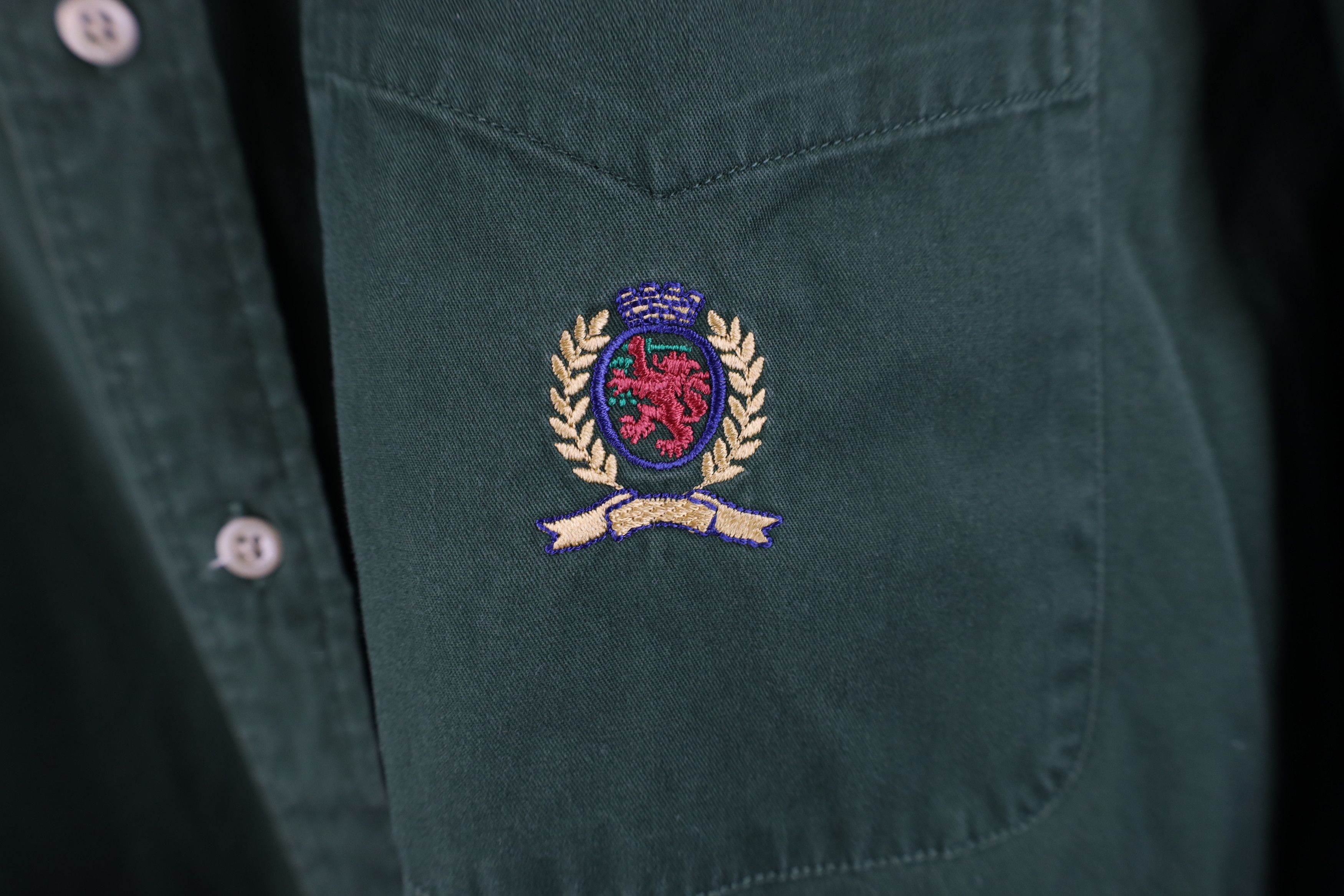 Tommy Hilfiger × Vintage Vintage 90s Tommy Hilfiger Collared Button Down Shirt Green Size US XL / EU 56 / 4 - 4 Thumbnail