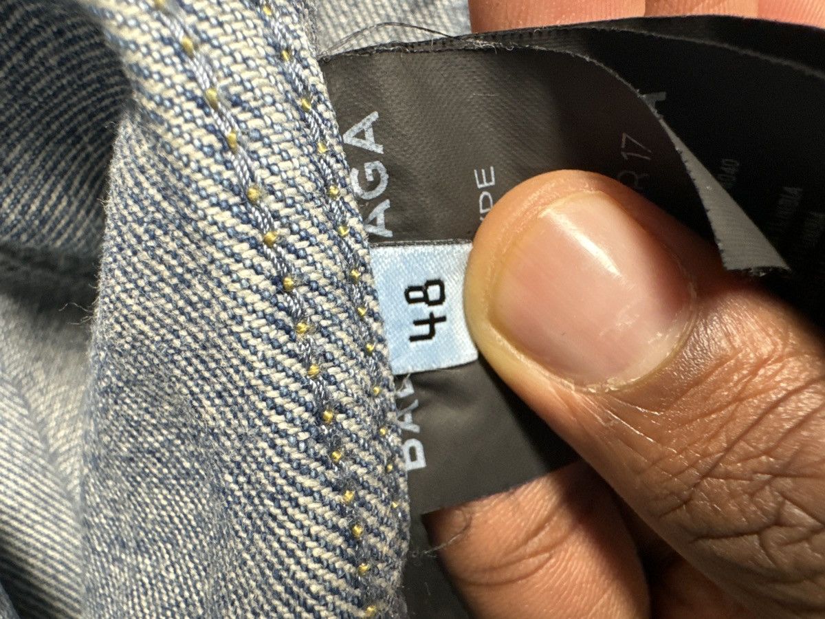 Balenciaga Balenciaga Distressed collar denim jacket Size US S / EU 44-46 / 1 - 6 Thumbnail